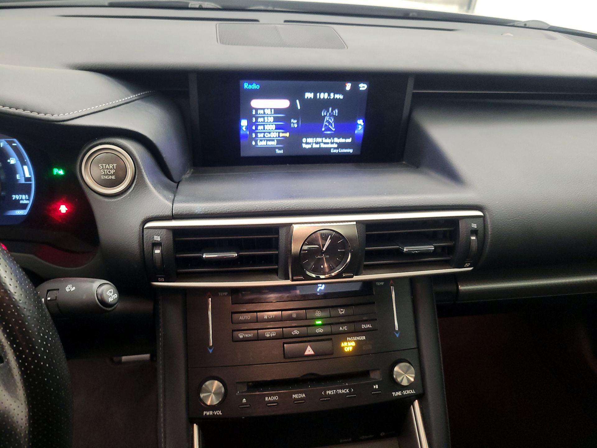 Thumbnail: 2018 Lexus IS - 9