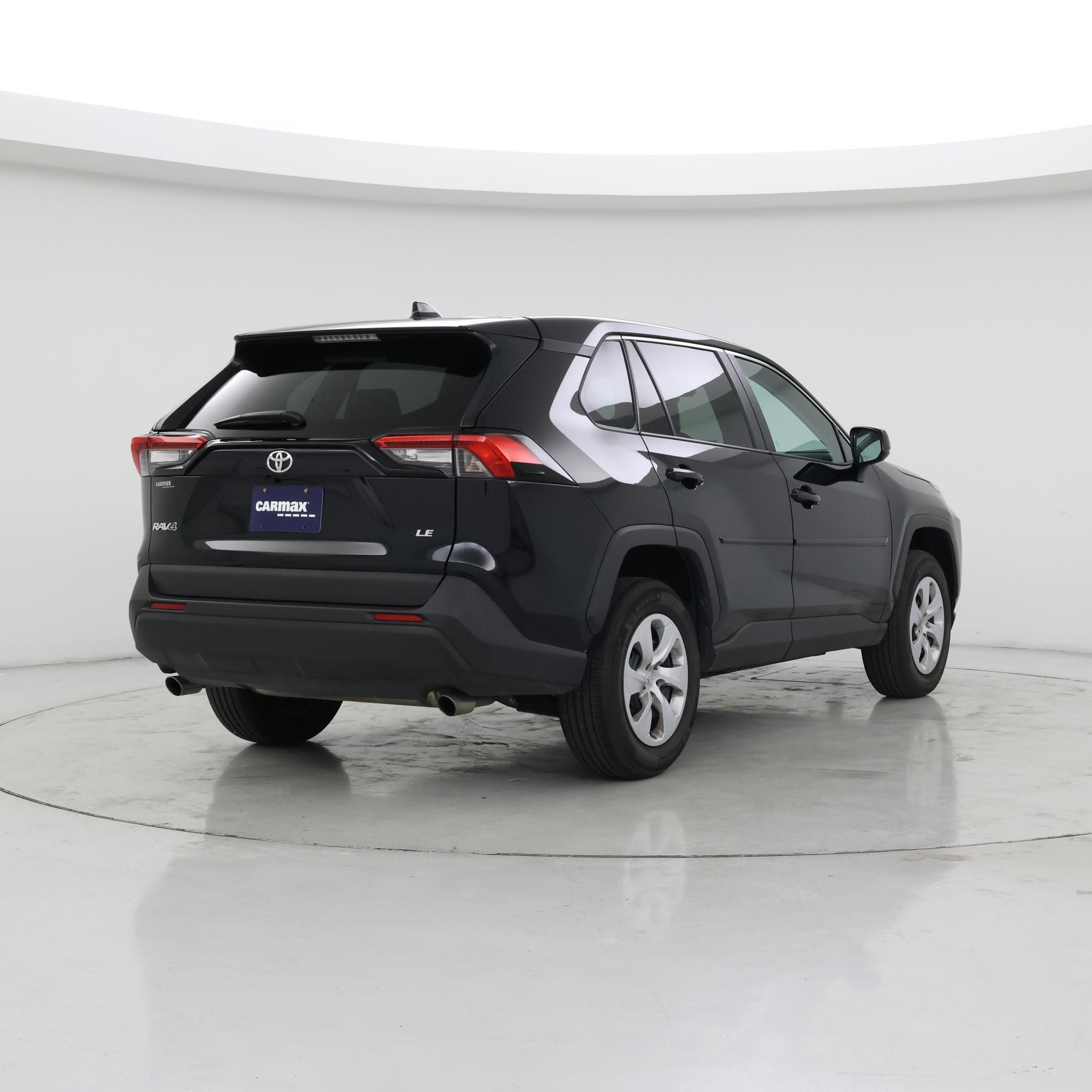 Thumbnail: 2022 Toyota RAV4 - 8