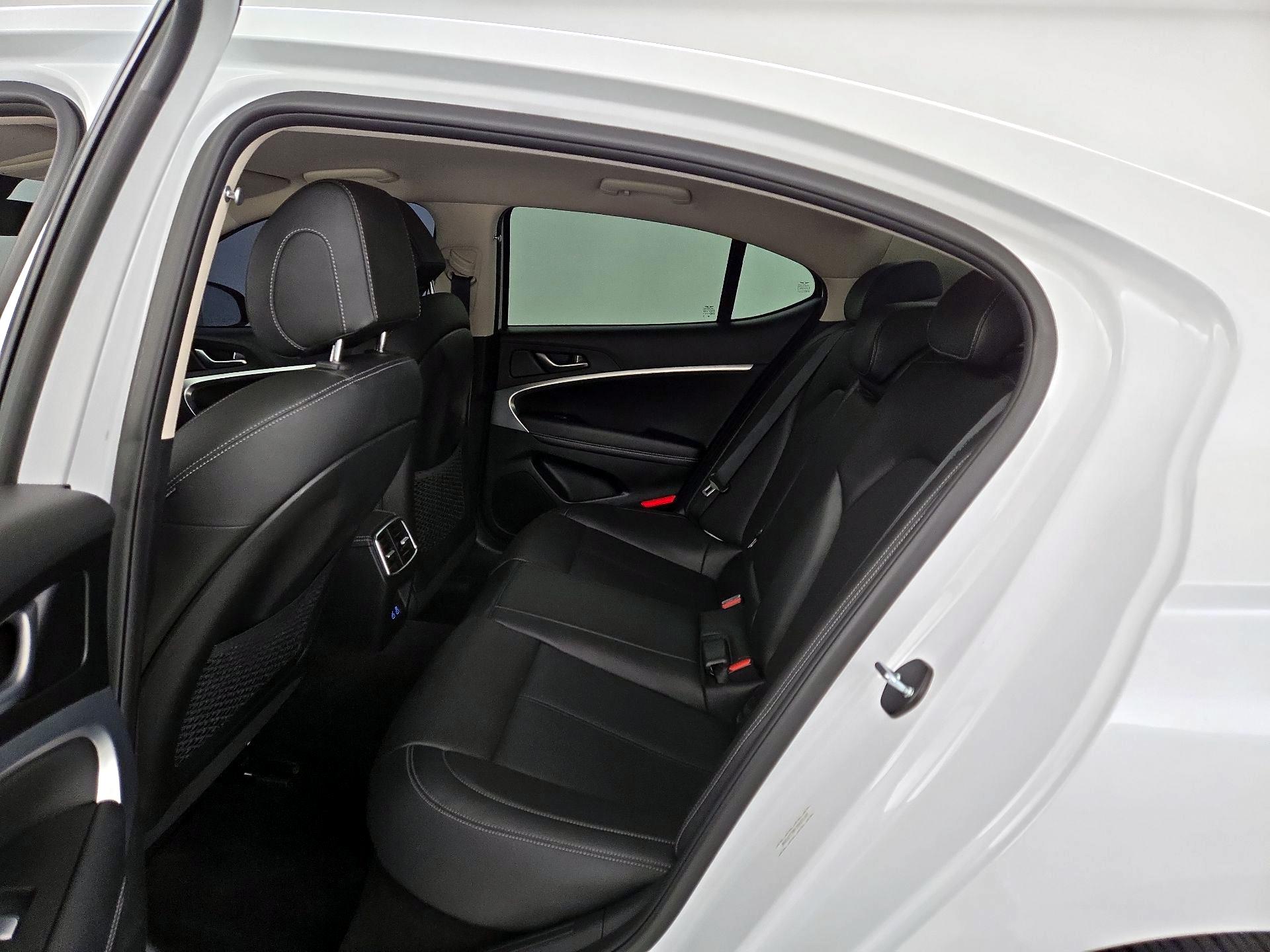 Thumbnail: 2024 Genesis G70 - 20