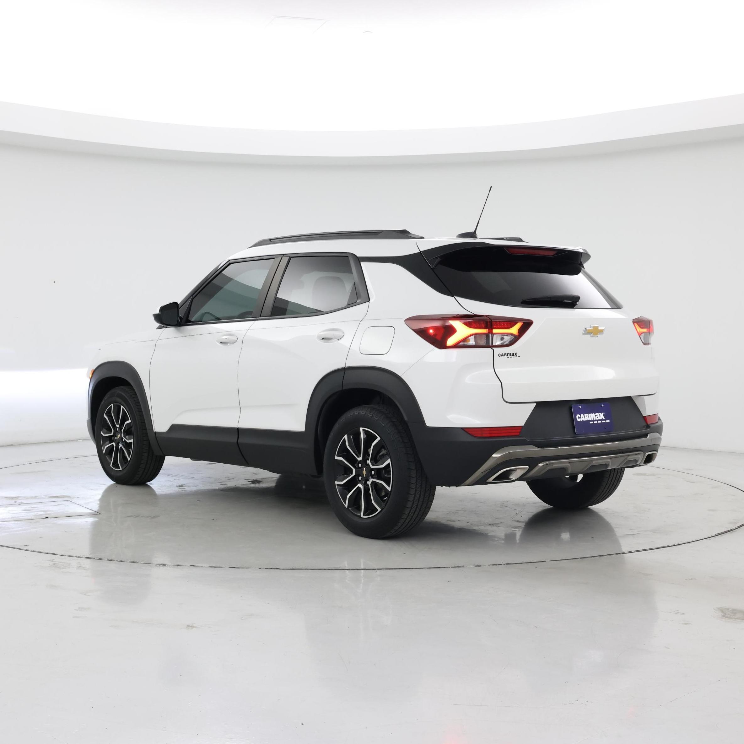 Thumbnail: 2023 Chevrolet TrailBlazer - 2
