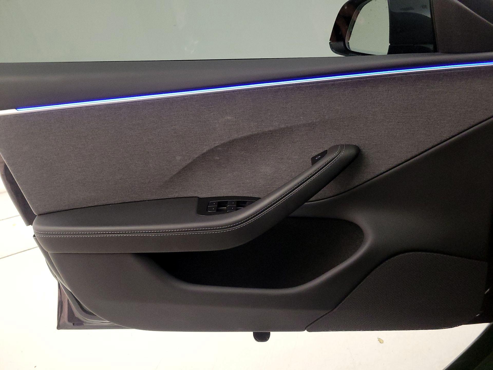 Thumbnail: 2025 Tesla Model 3 - 12