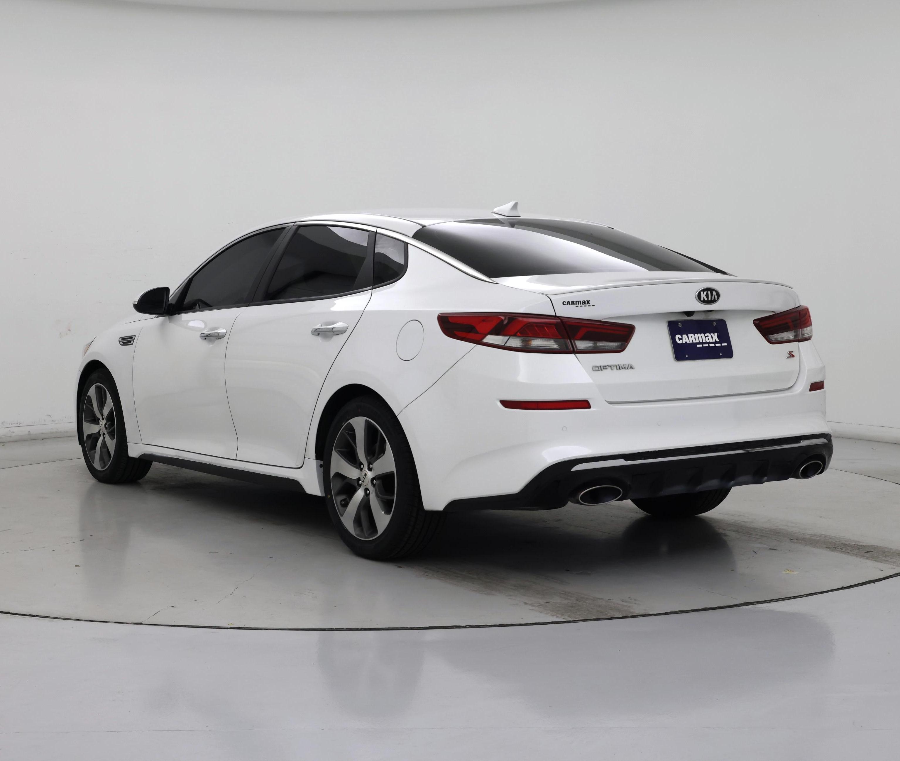 Thumbnail: 2020 Kia Optima - 2