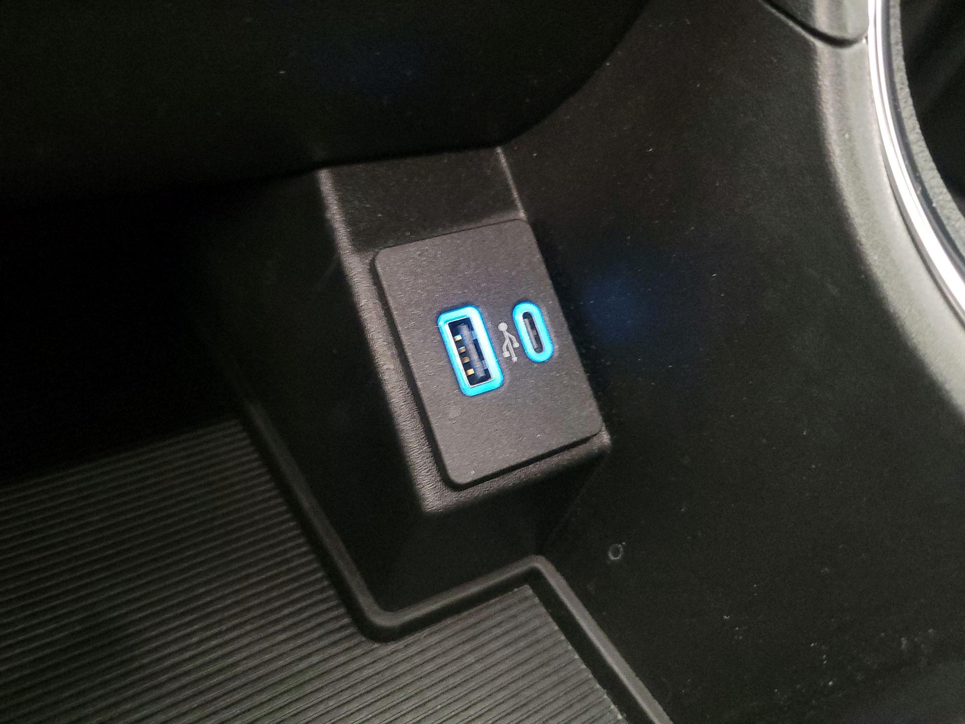 Thumbnail: 2023 Ford Edge - 18