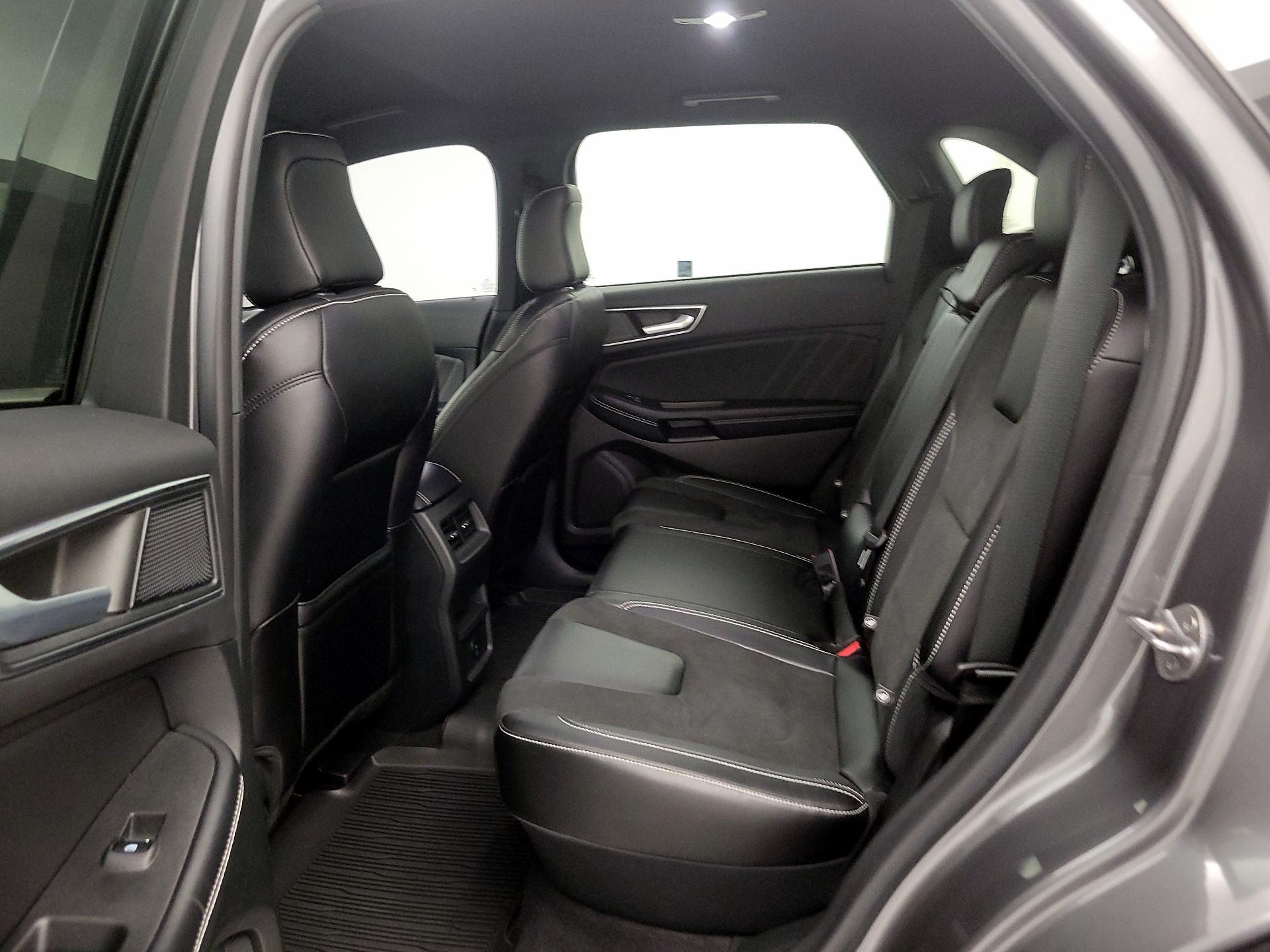 Thumbnail: 2023 Ford Edge - 19