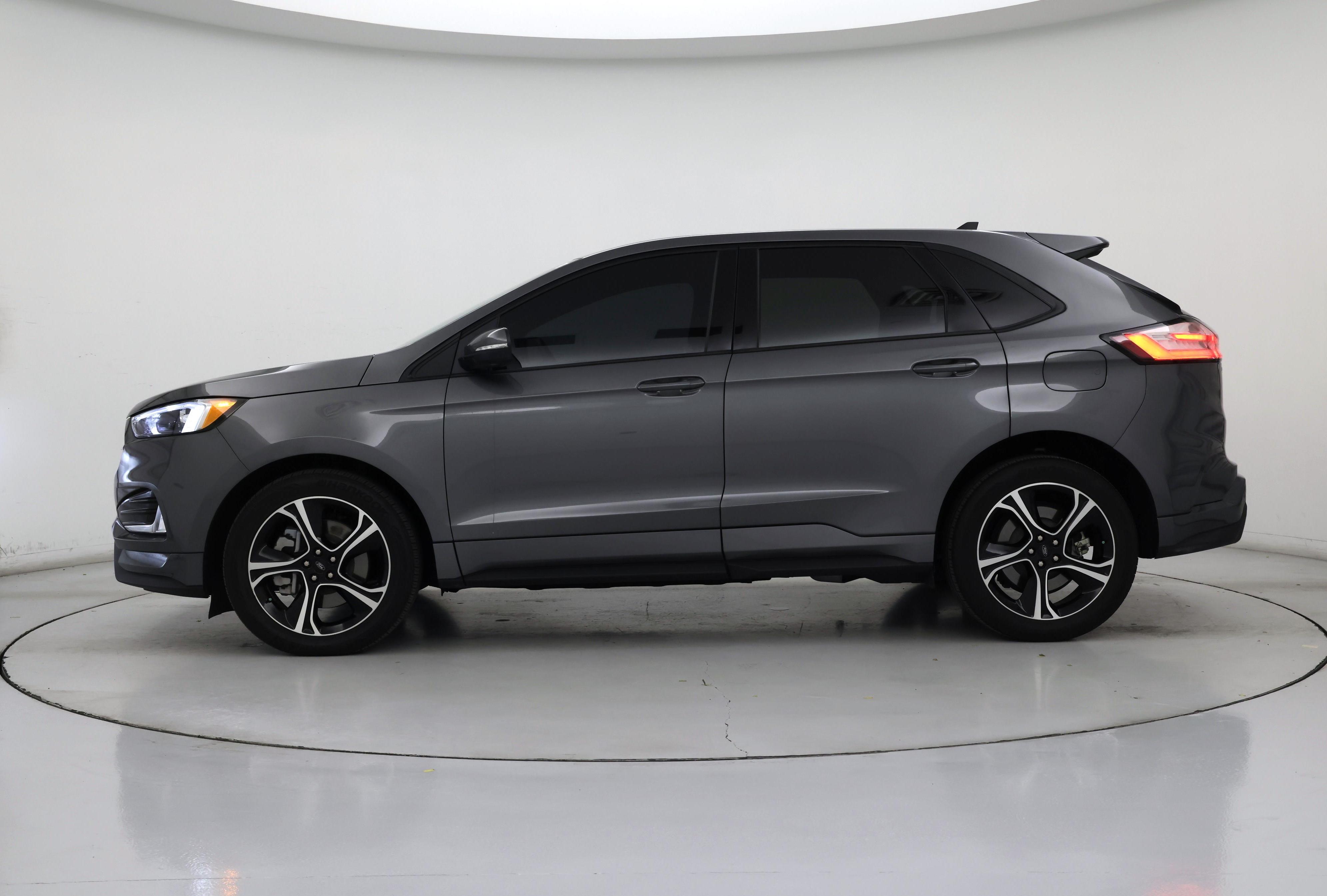 Thumbnail: 2023 Ford Edge - 3