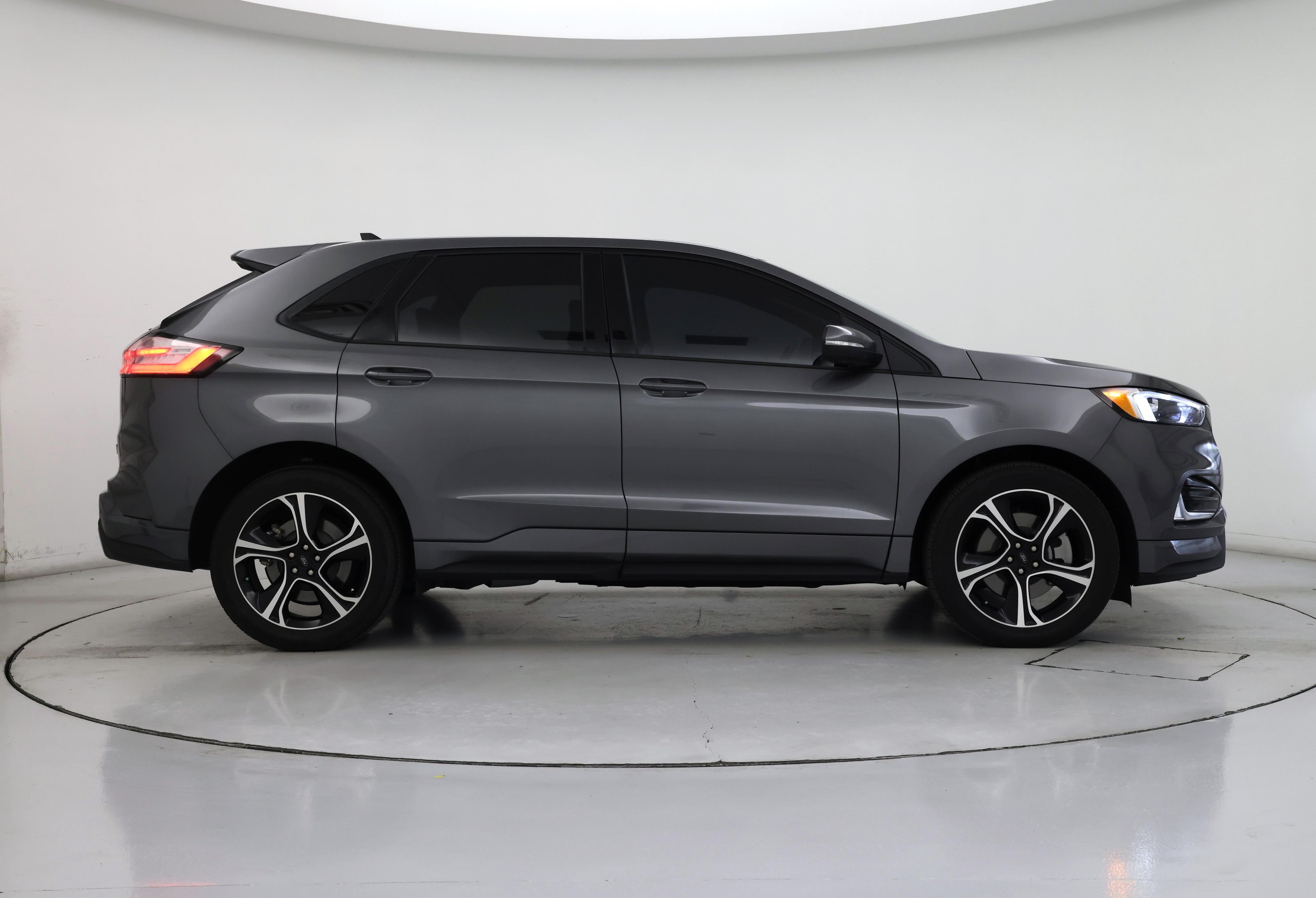 Thumbnail: 2023 Ford Edge - 7