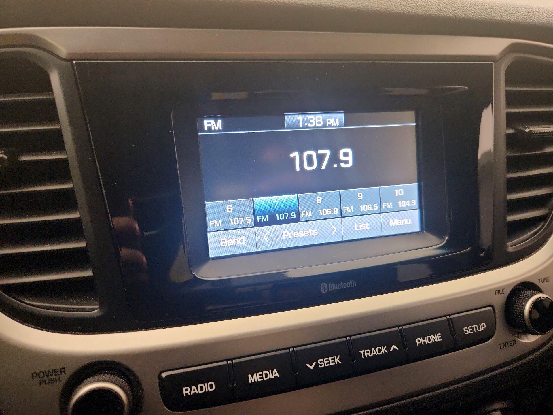 Thumbnail: 2018 Hyundai Accent - 15