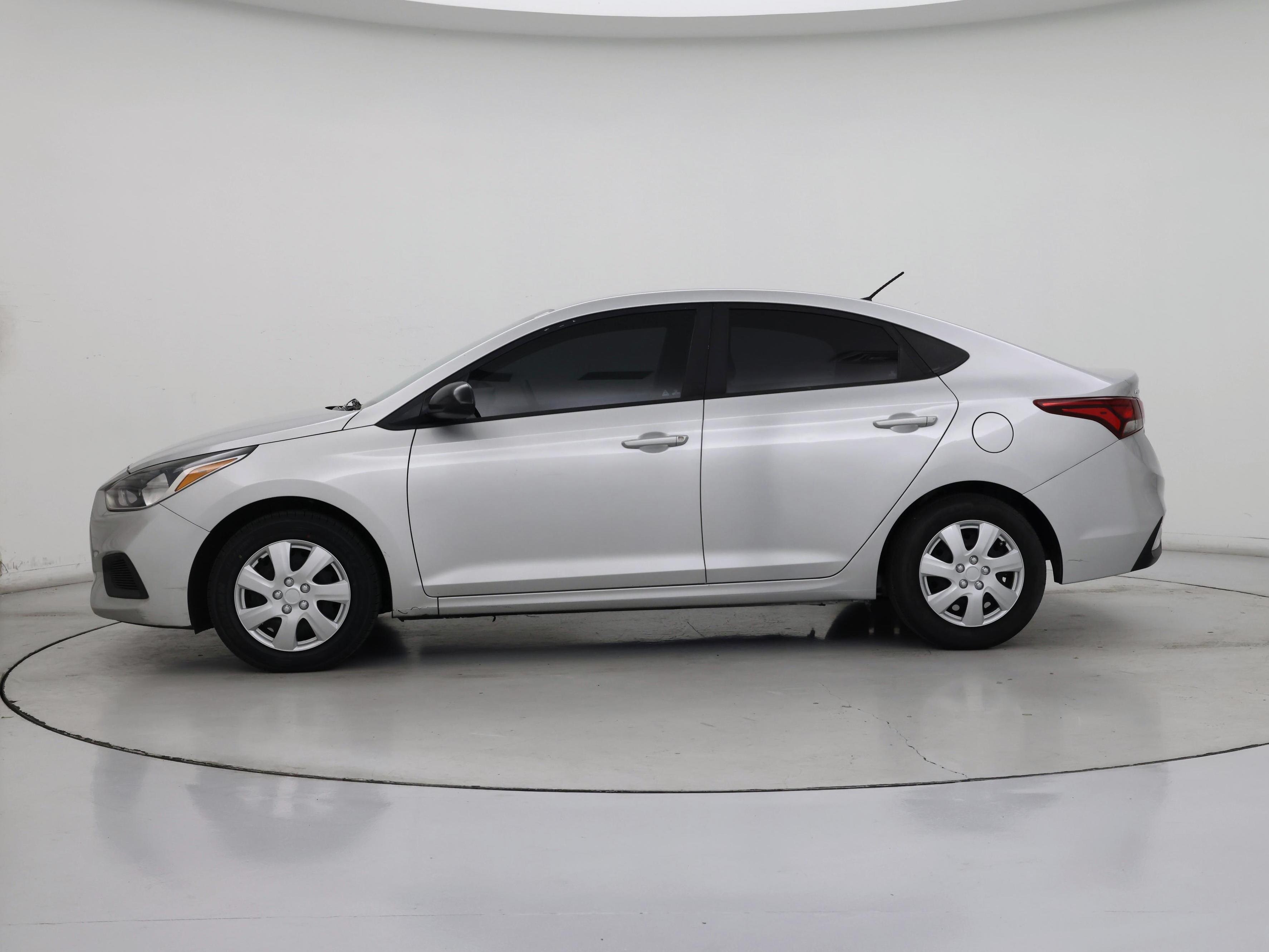 Thumbnail: 2018 Hyundai Accent - 3