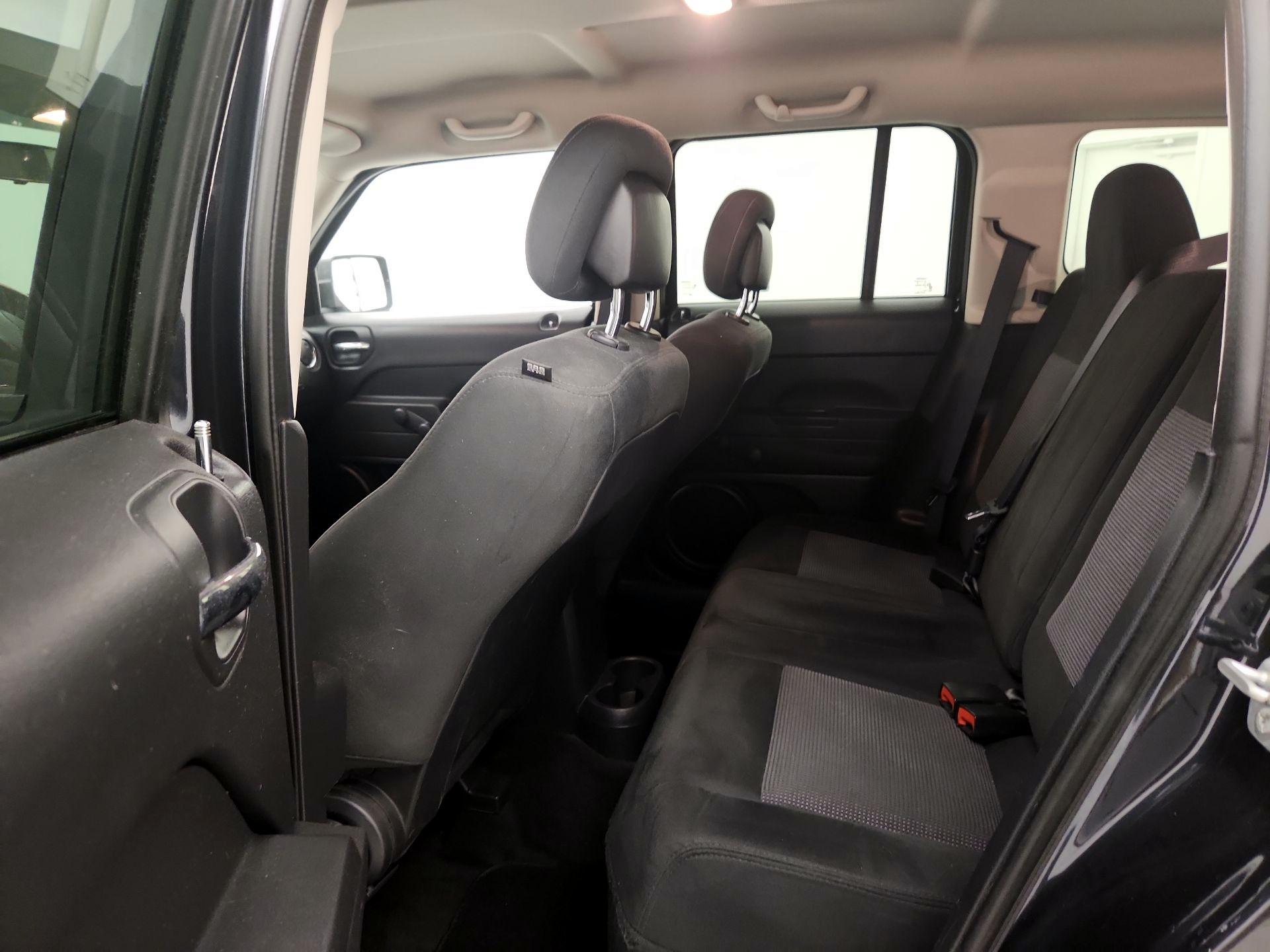 Thumbnail: 2015 Jeep Patriot - 16