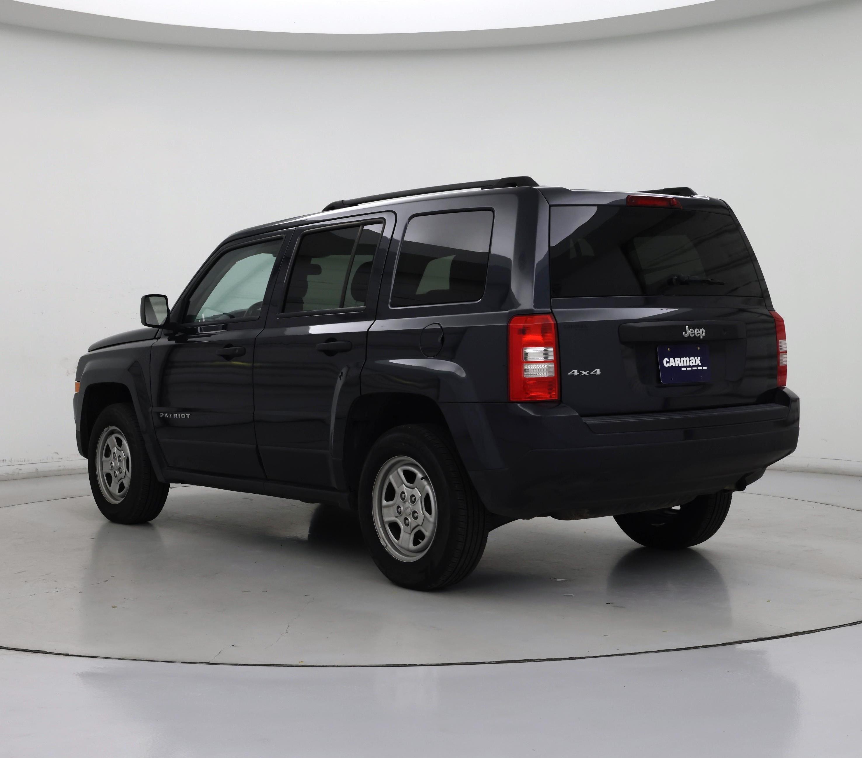 Thumbnail: 2015 Jeep Patriot - 2
