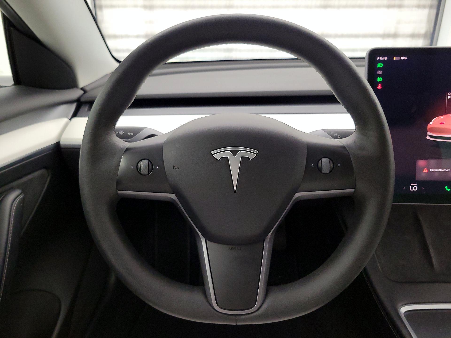 Thumbnail: 2022 Tesla Model 3 - 10