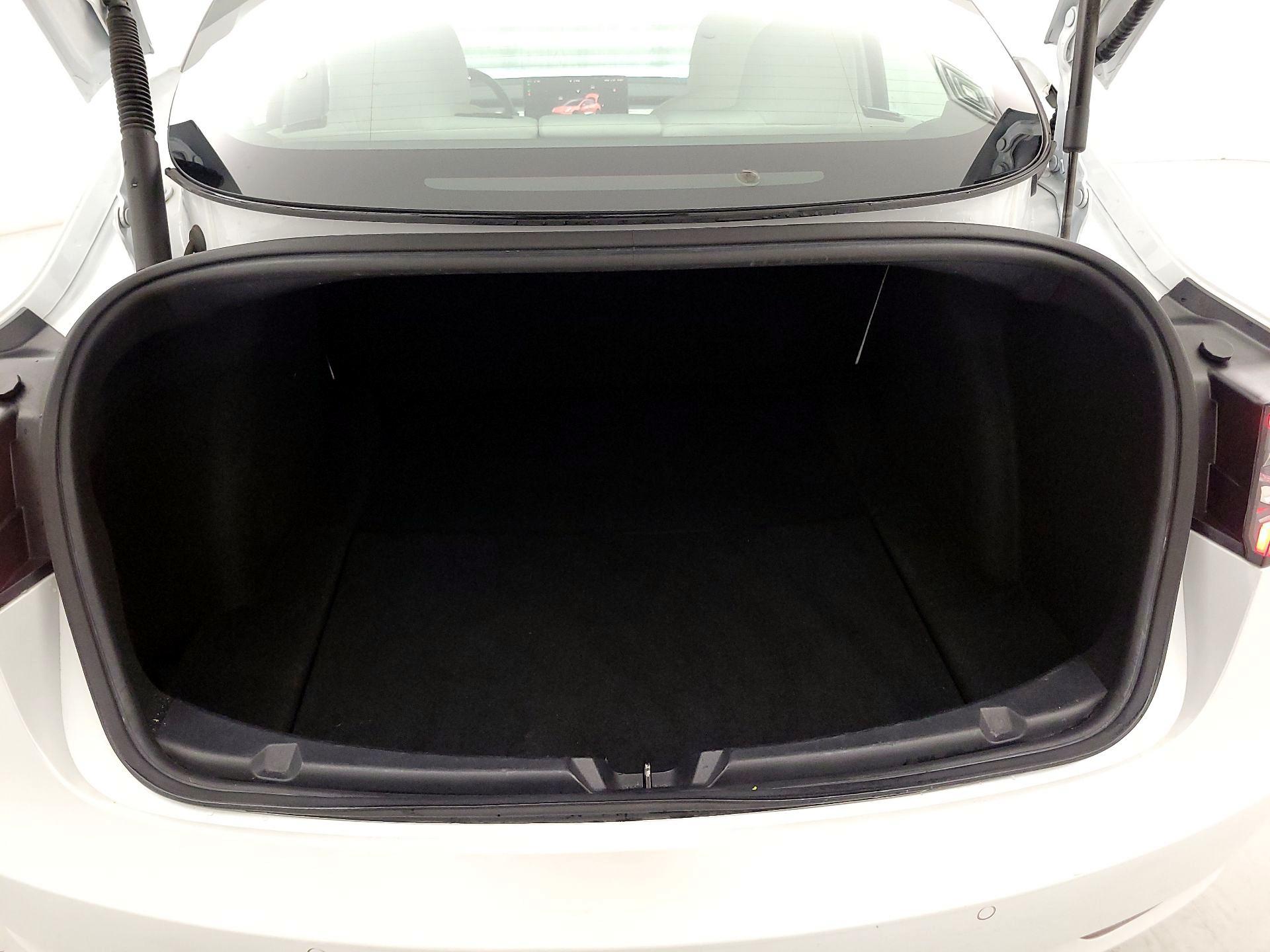 Thumbnail: 2022 Tesla Model 3 - 19