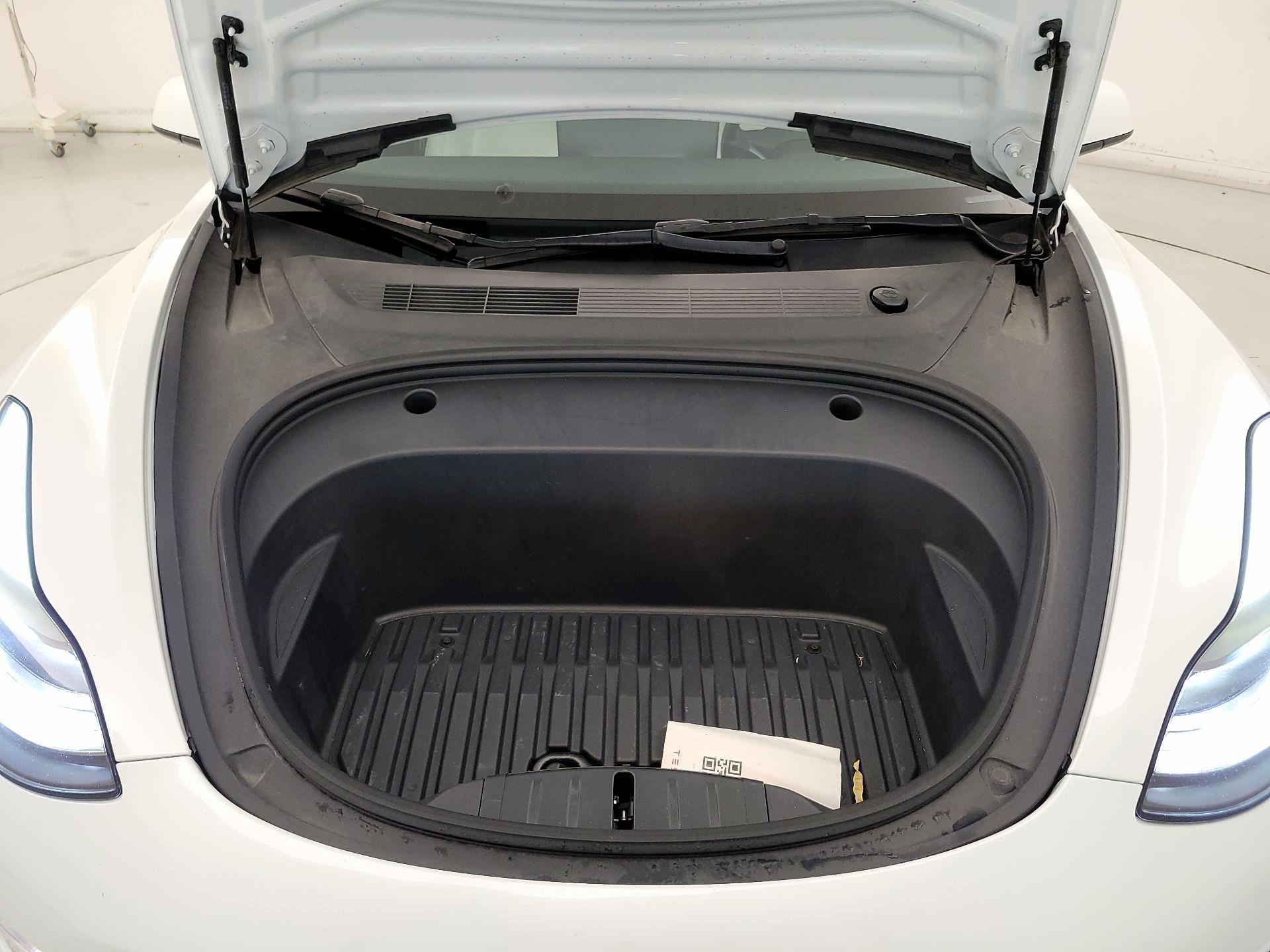 Thumbnail: 2022 Tesla Model 3 - 20