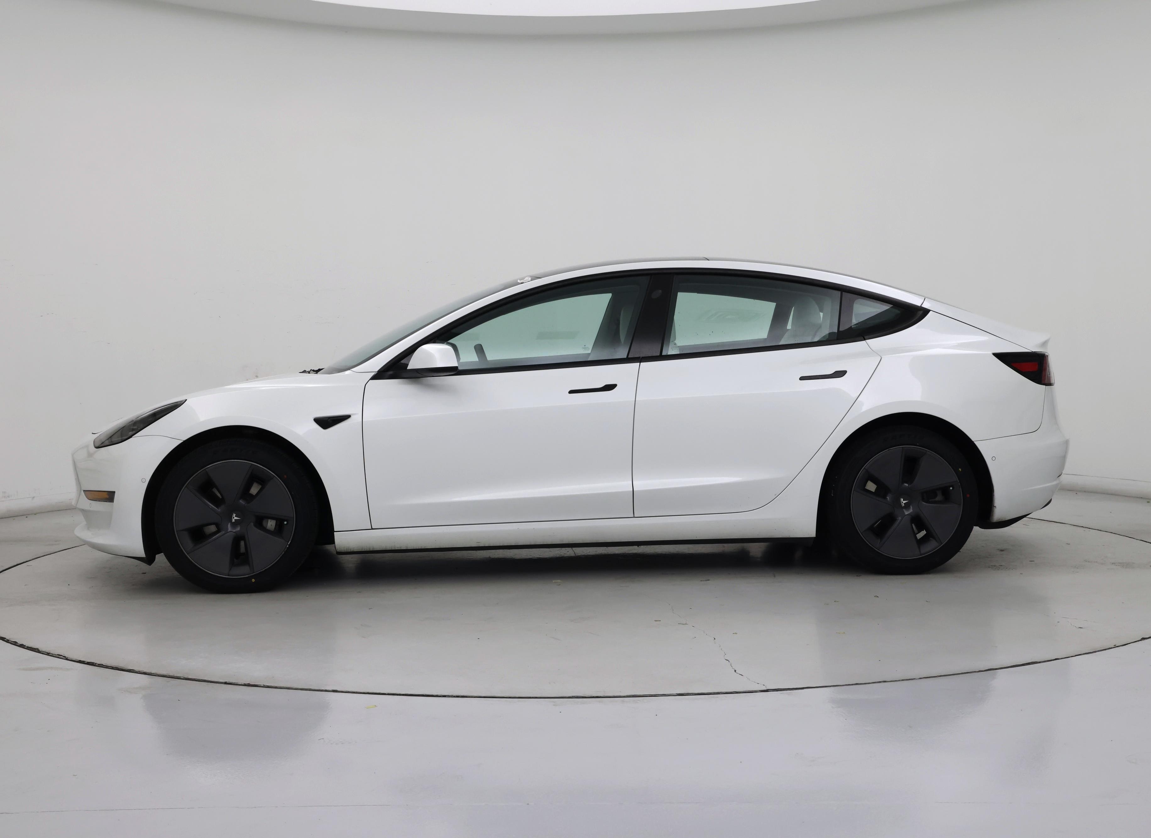 Thumbnail: 2022 Tesla Model 3 - 3