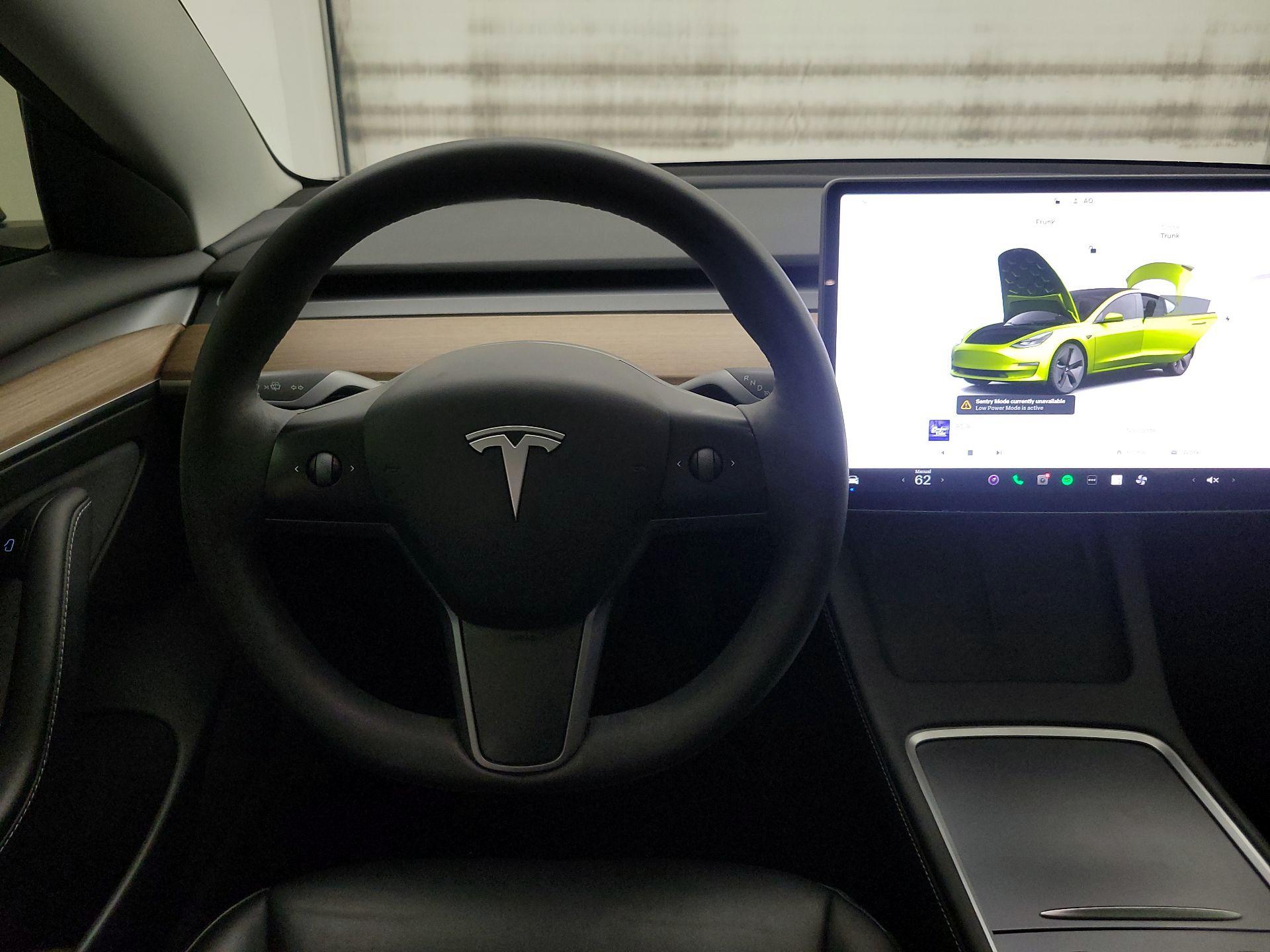 Thumbnail: 2023 Tesla Model 3 - 10