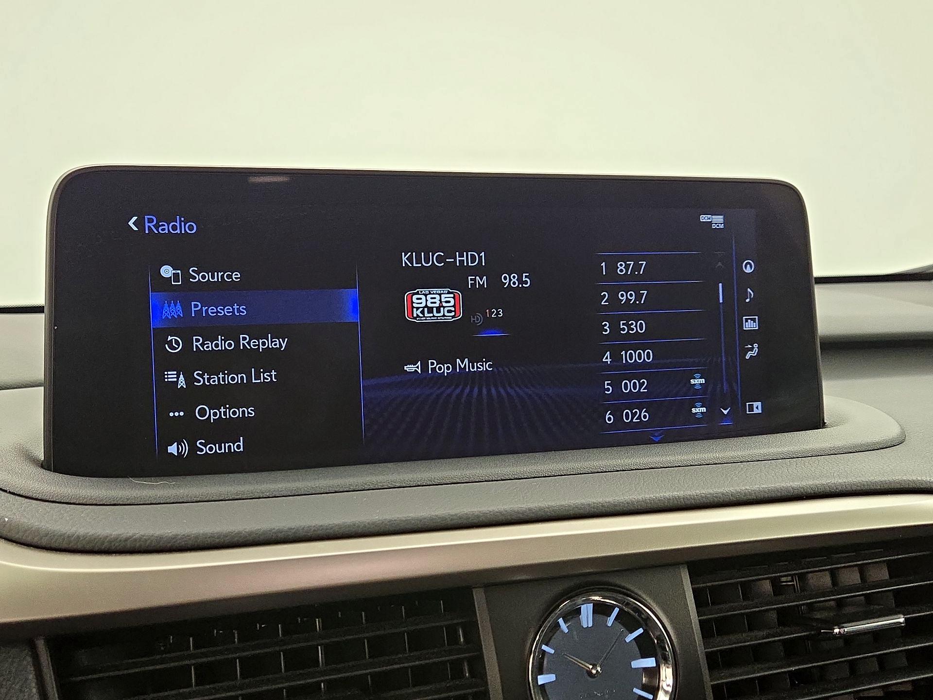 Thumbnail: 2020 Lexus RX - 16