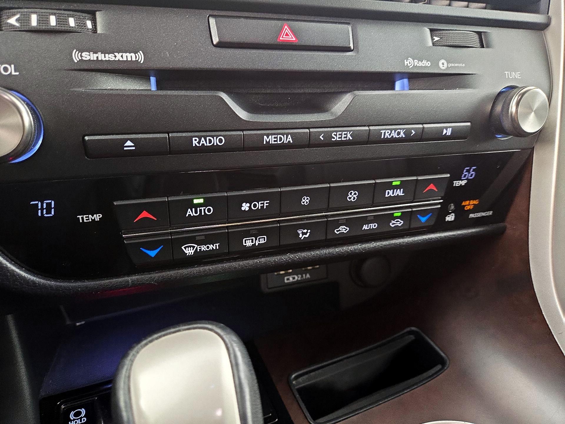 Thumbnail: 2020 Lexus RX - 17