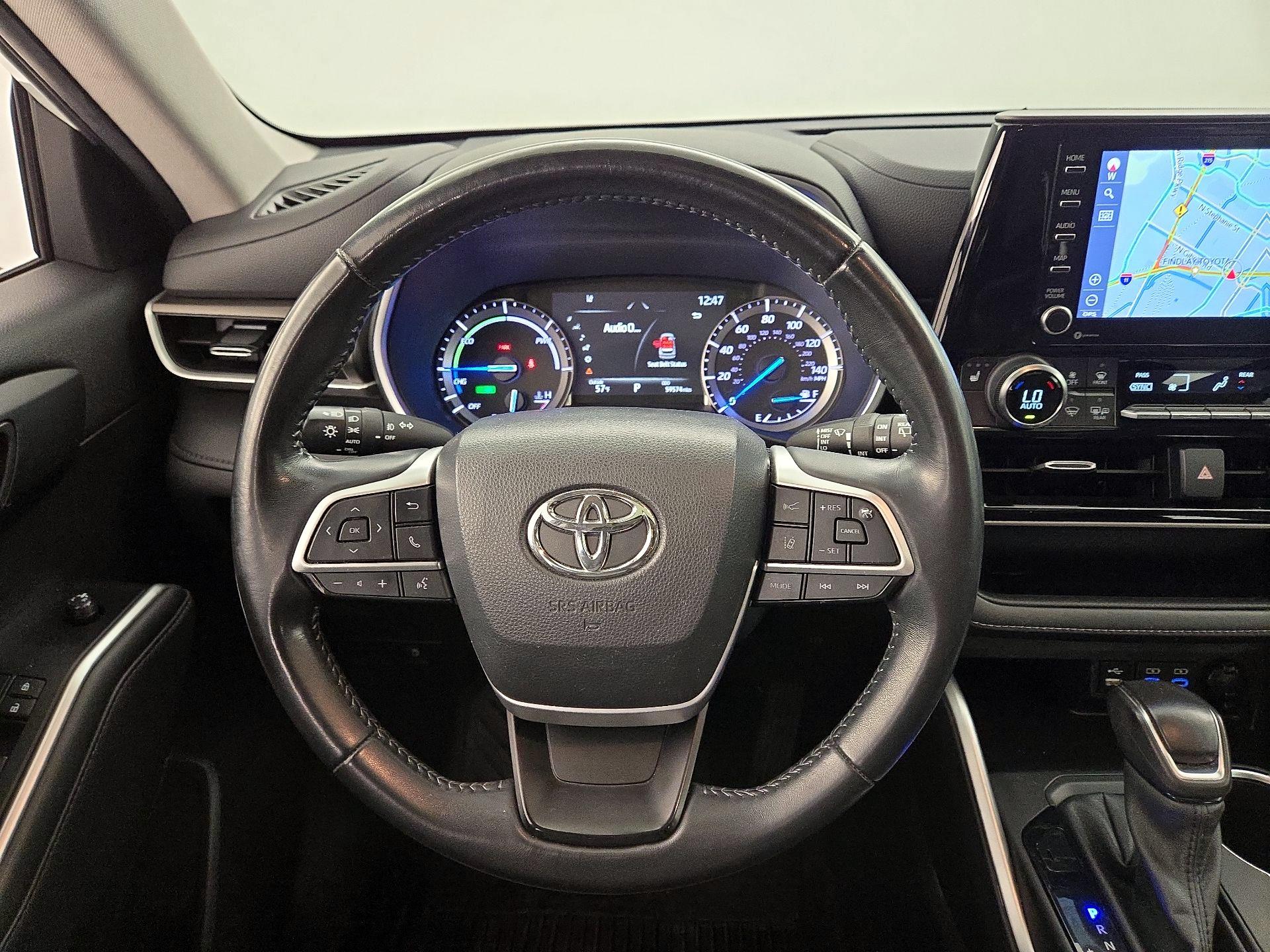 Thumbnail: 2022 Toyota Highlander - 10