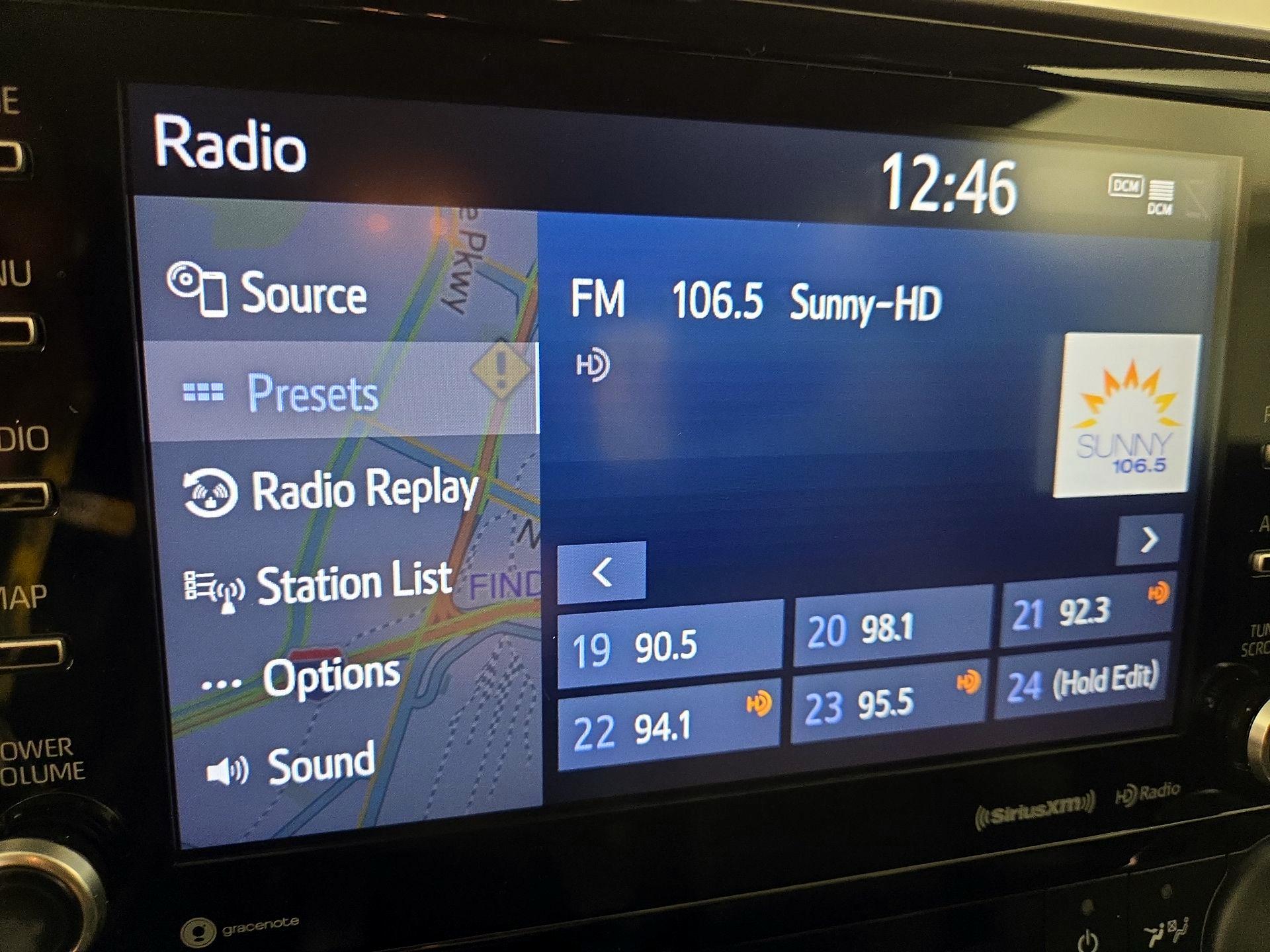 Thumbnail: 2022 Toyota Highlander - 16