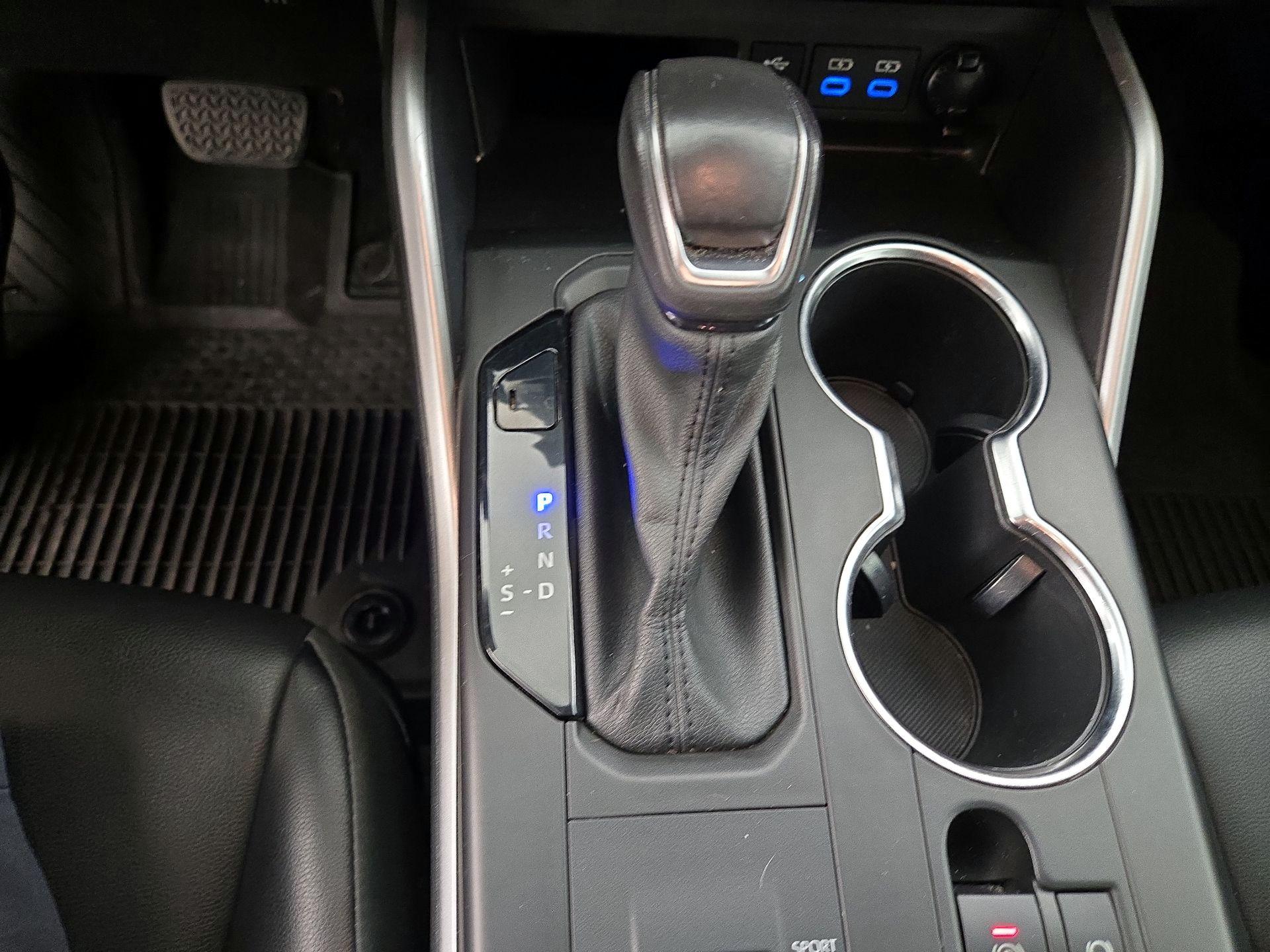 Thumbnail: 2022 Toyota Highlander - 18