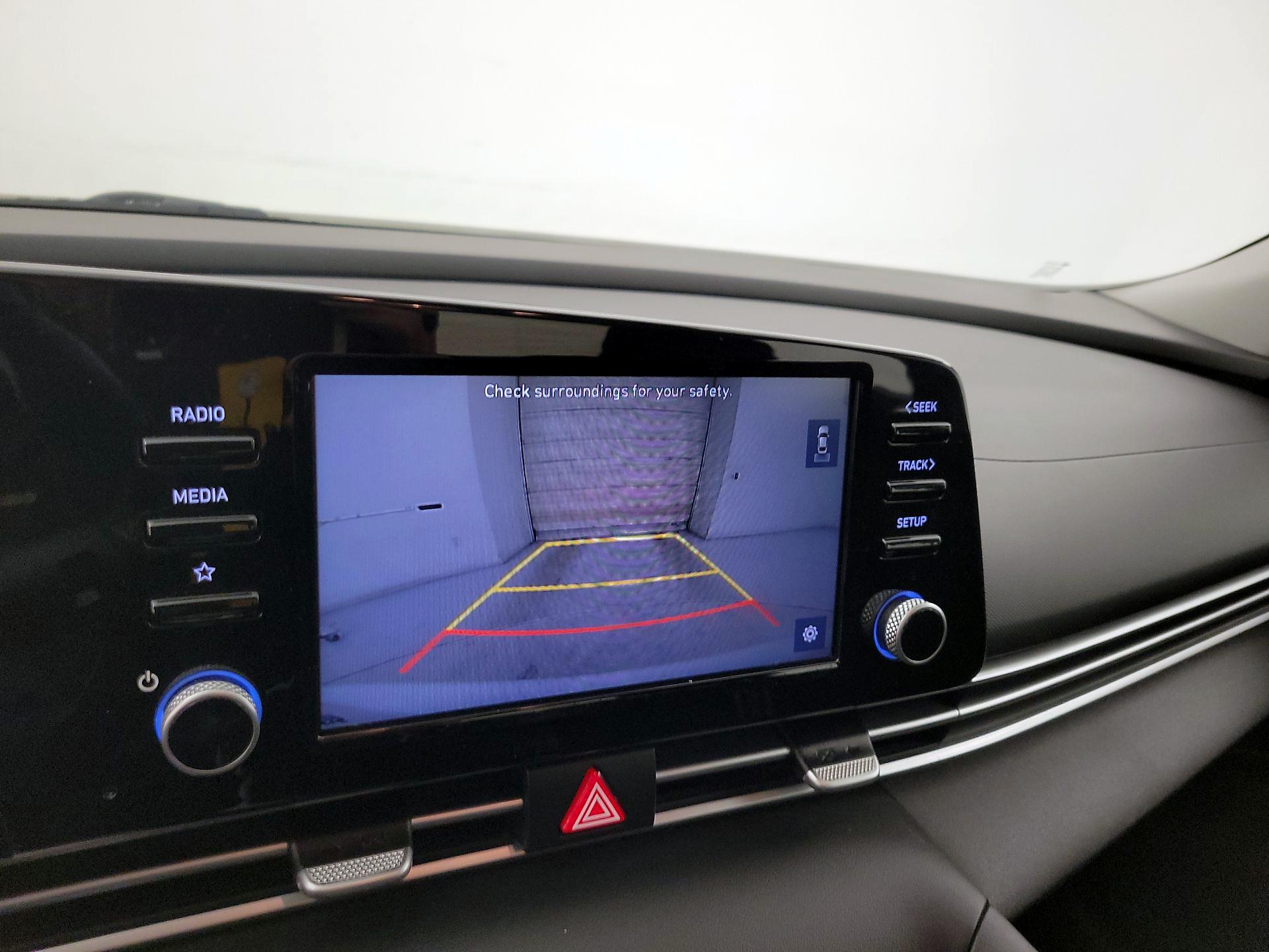 Thumbnail: 2021 Hyundai Elantra - 14