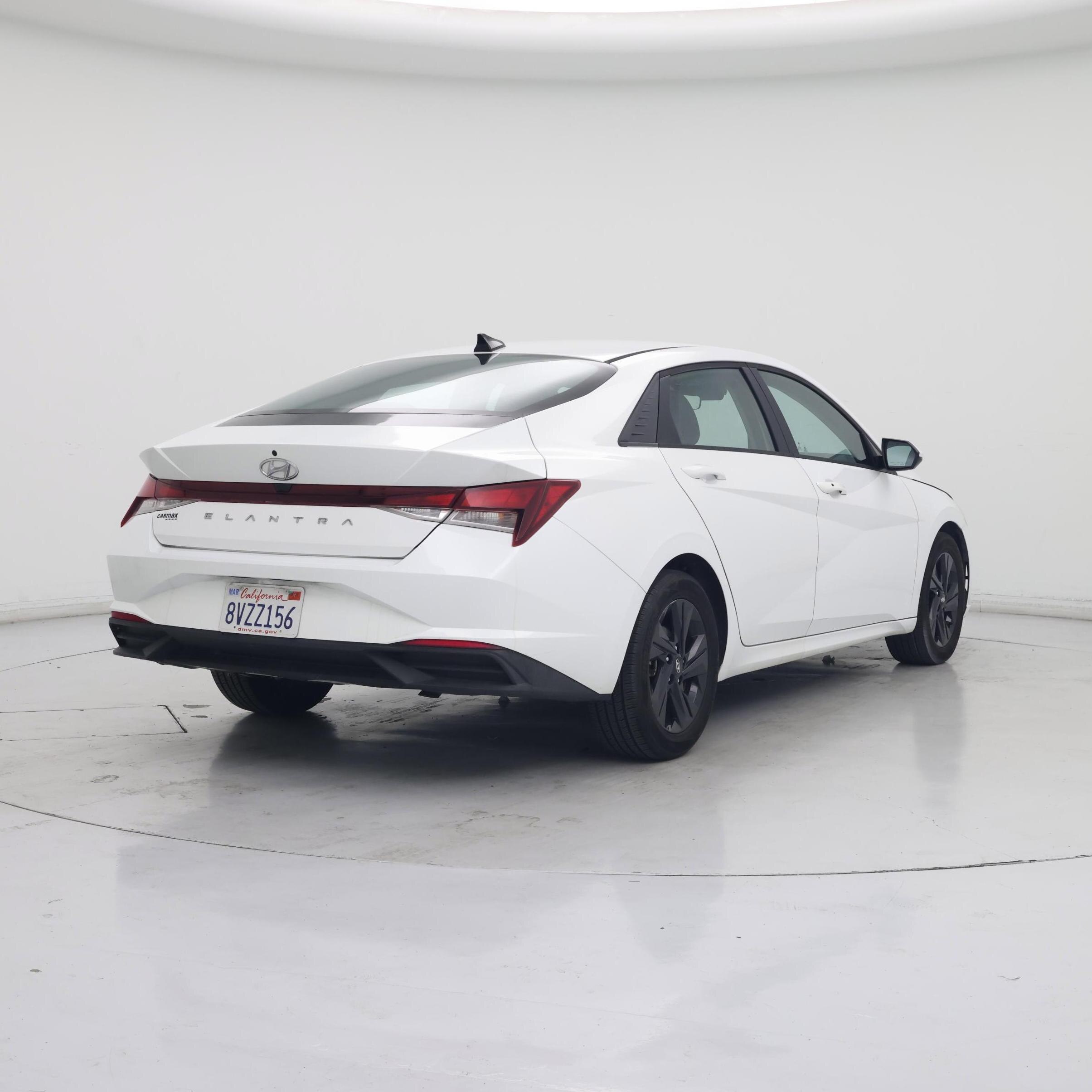 Thumbnail: 2021 Hyundai Elantra - 8