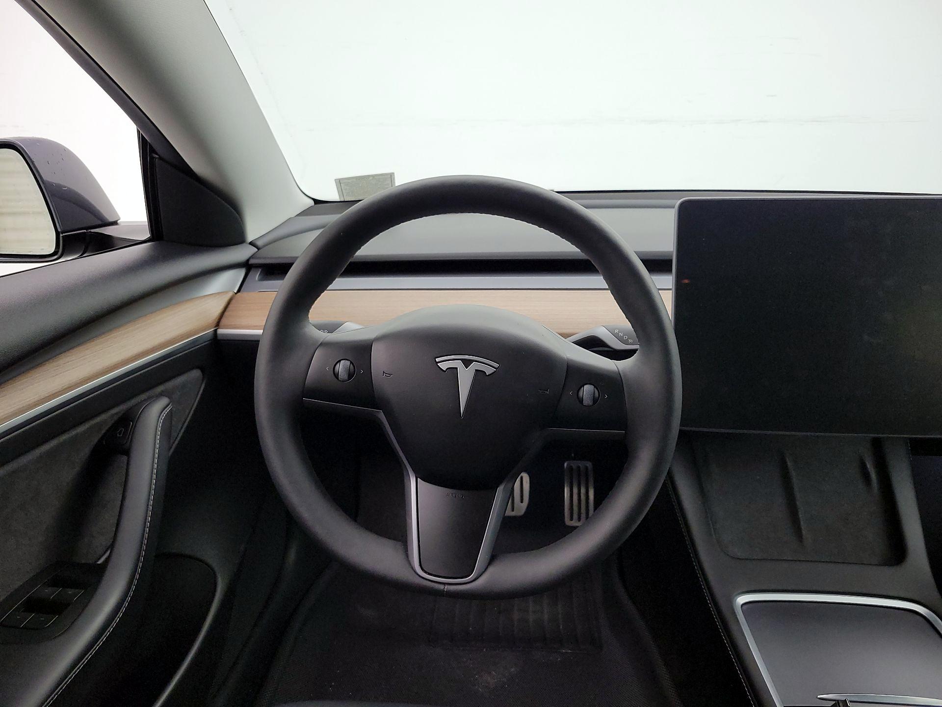 Thumbnail: 2023 Tesla Model 3 - 10