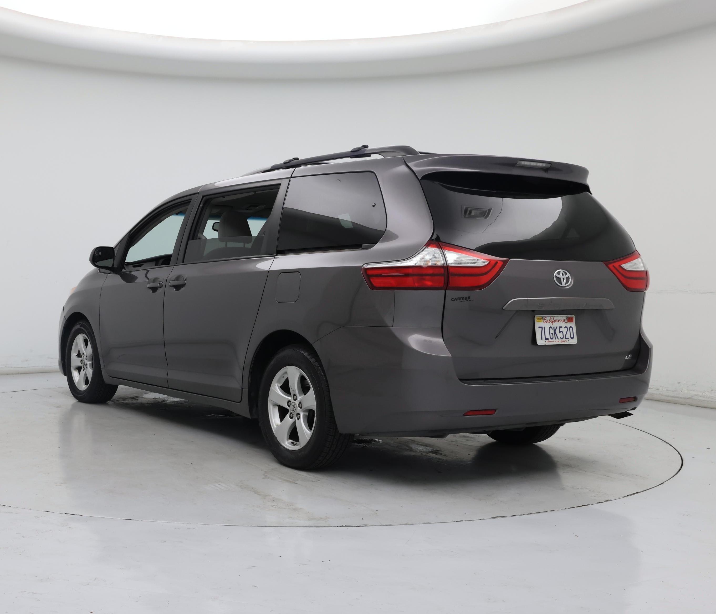 Thumbnail: 2015 Toyota Sienna - 2