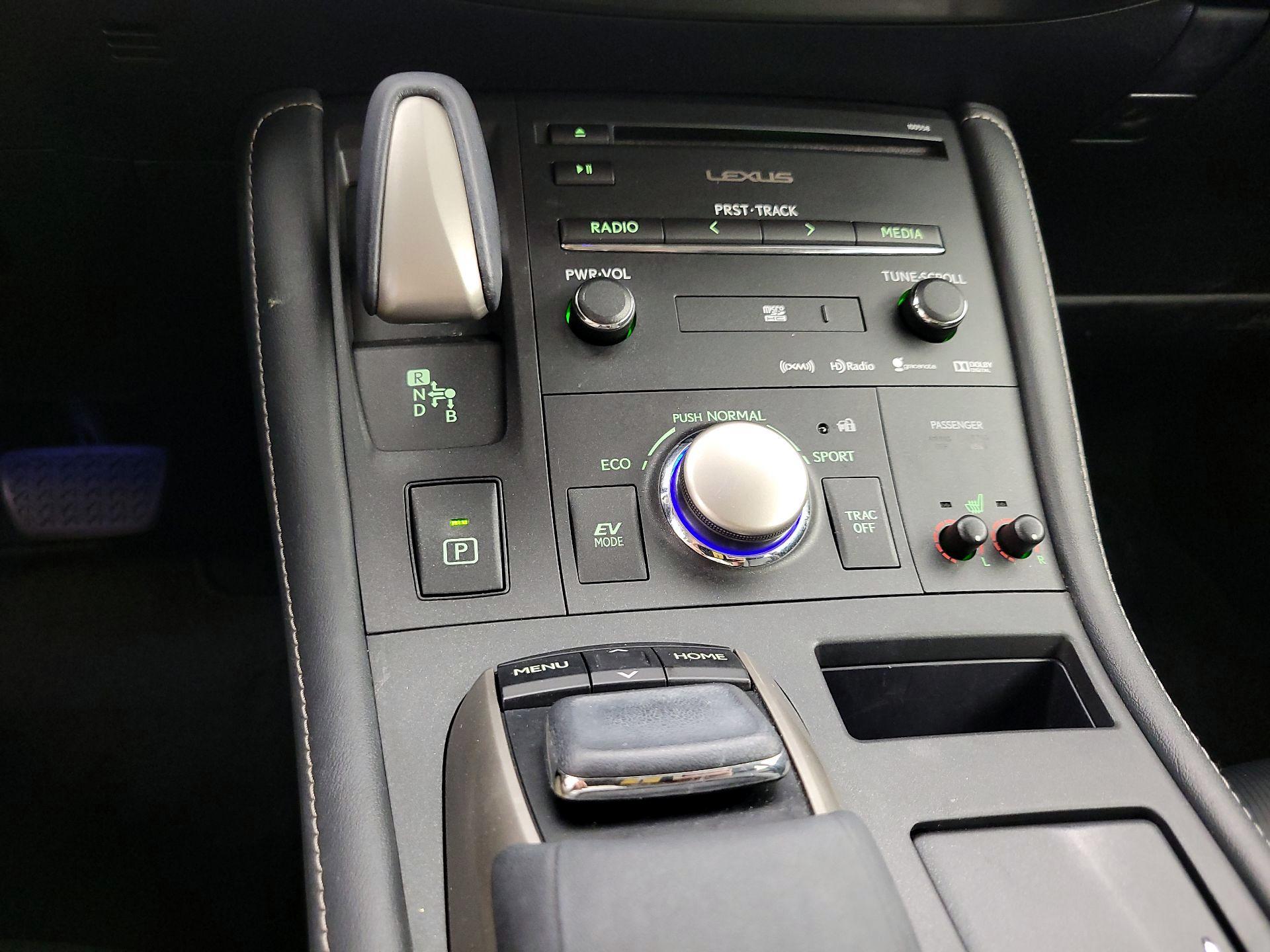 Thumbnail: 2017 Lexus CT - 18