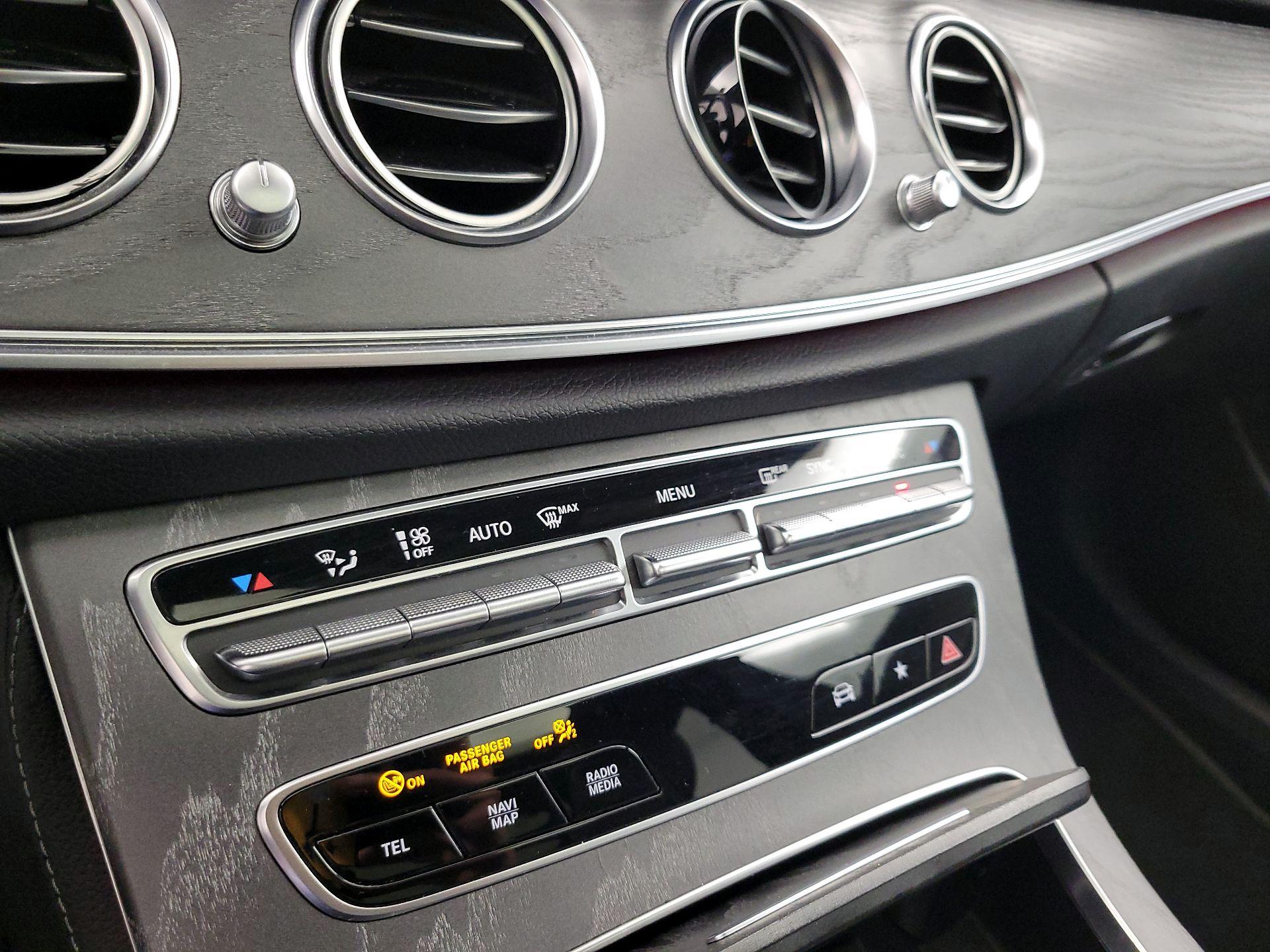 Thumbnail: 2021 Mercedes-Benz E-Class - 17