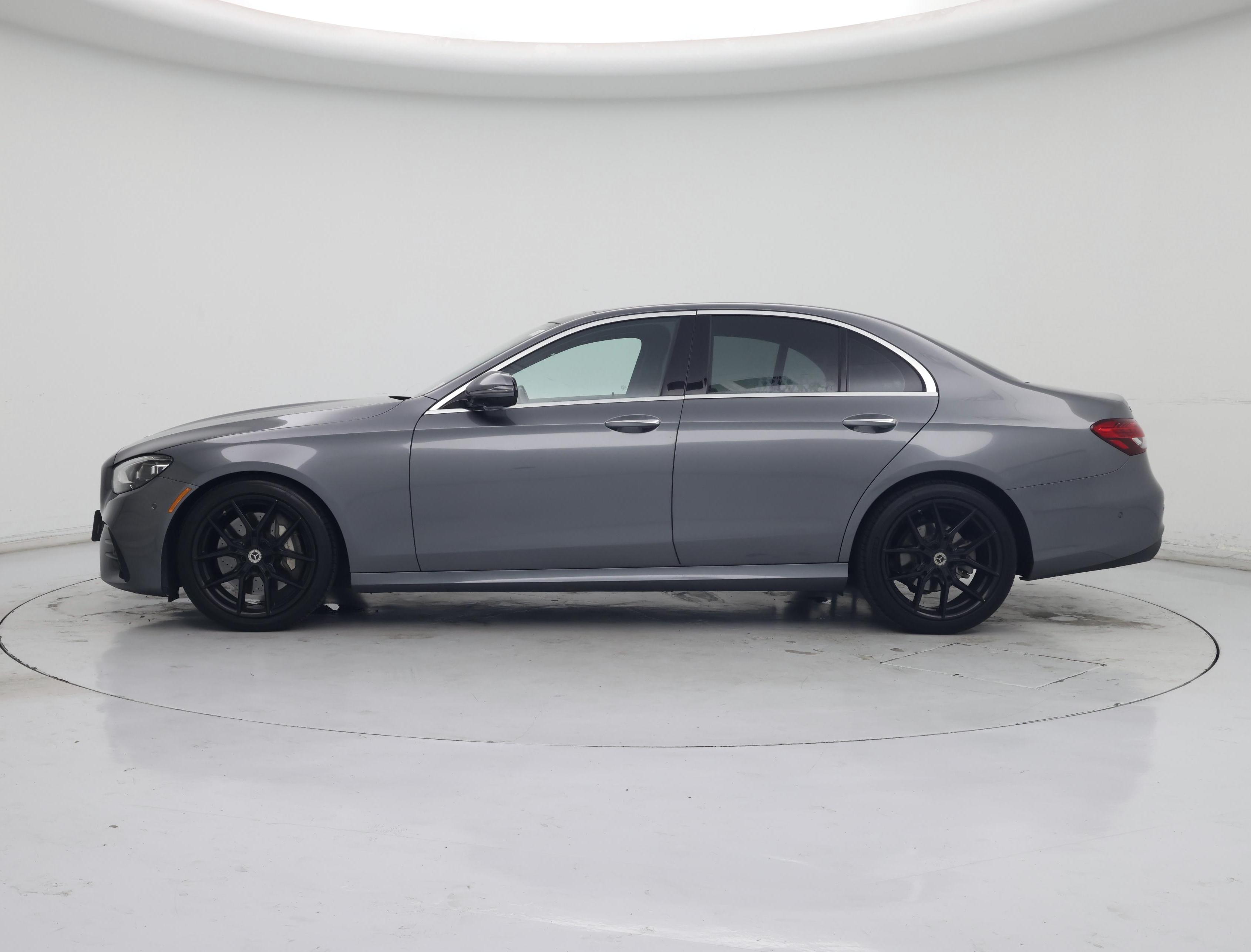 Thumbnail: 2021 Mercedes-Benz E-Class - 3