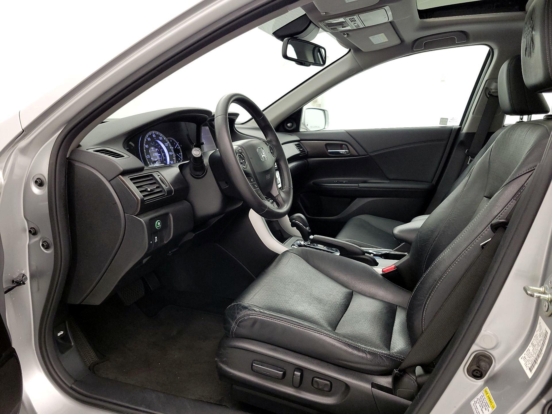 Thumbnail: 2015 Honda Accord - 11