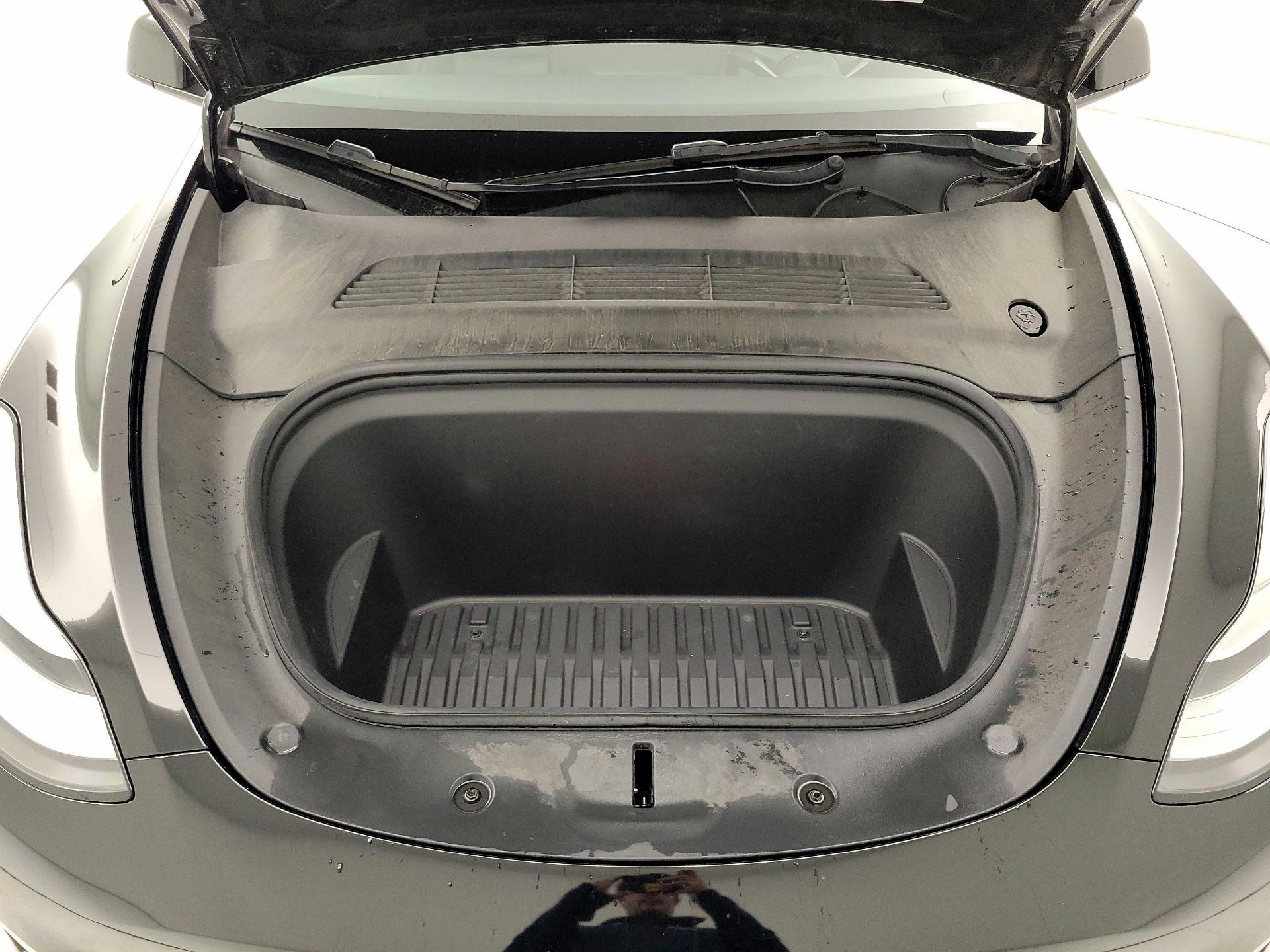 Thumbnail: 2022 Tesla Model Y - 20