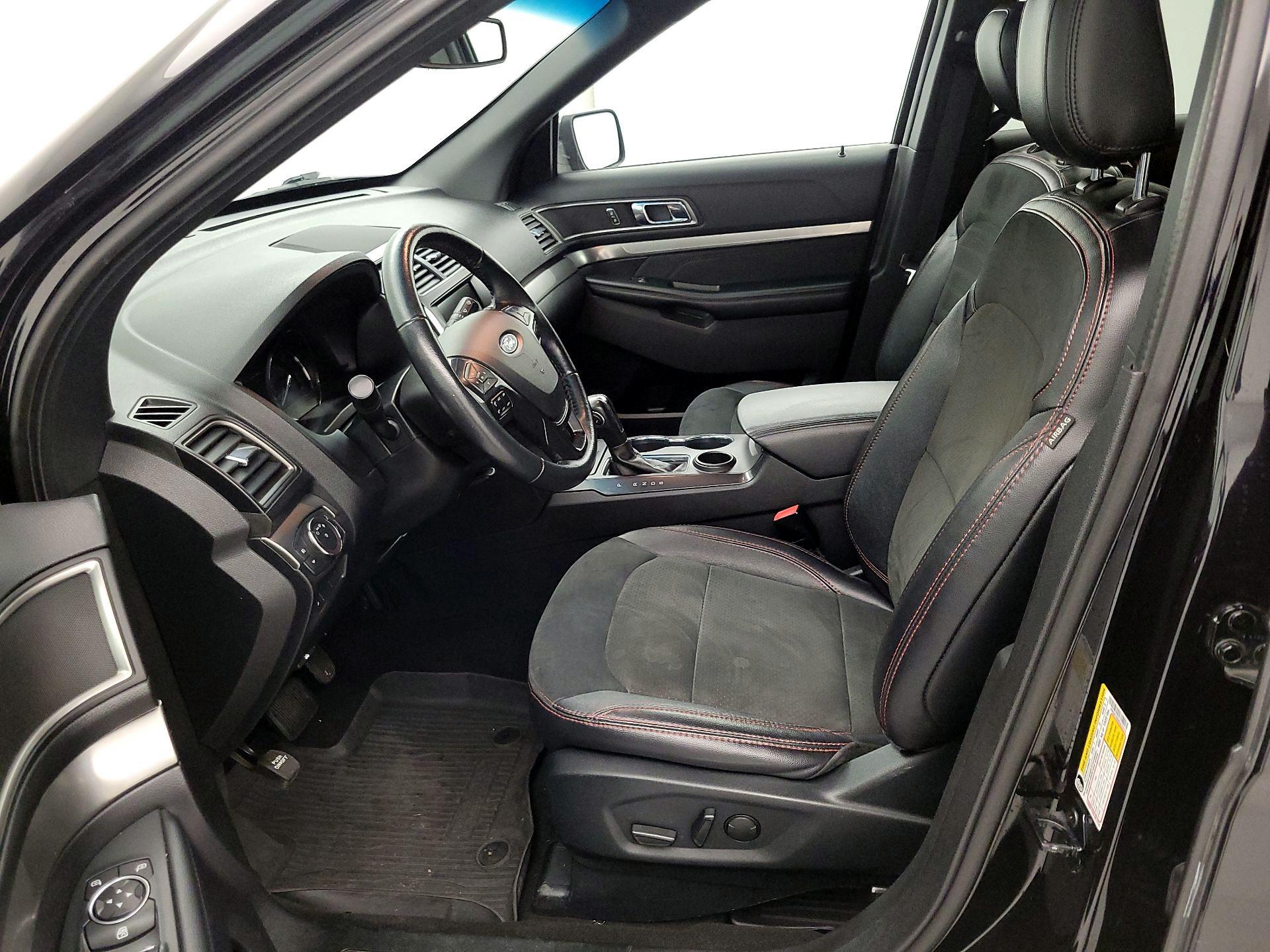 Thumbnail: 2019 Ford Explorer - 11