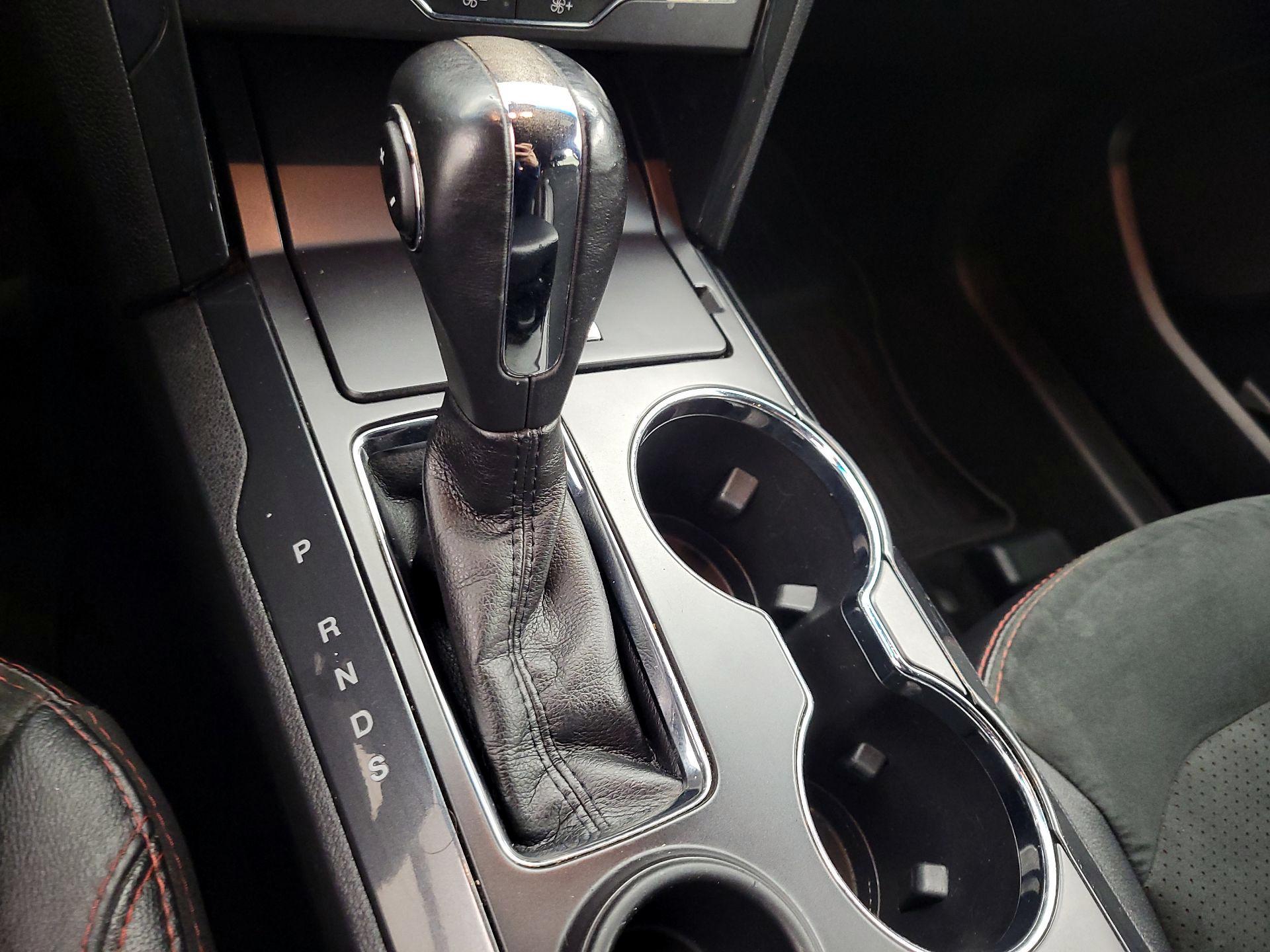 Thumbnail: 2019 Ford Explorer - 17