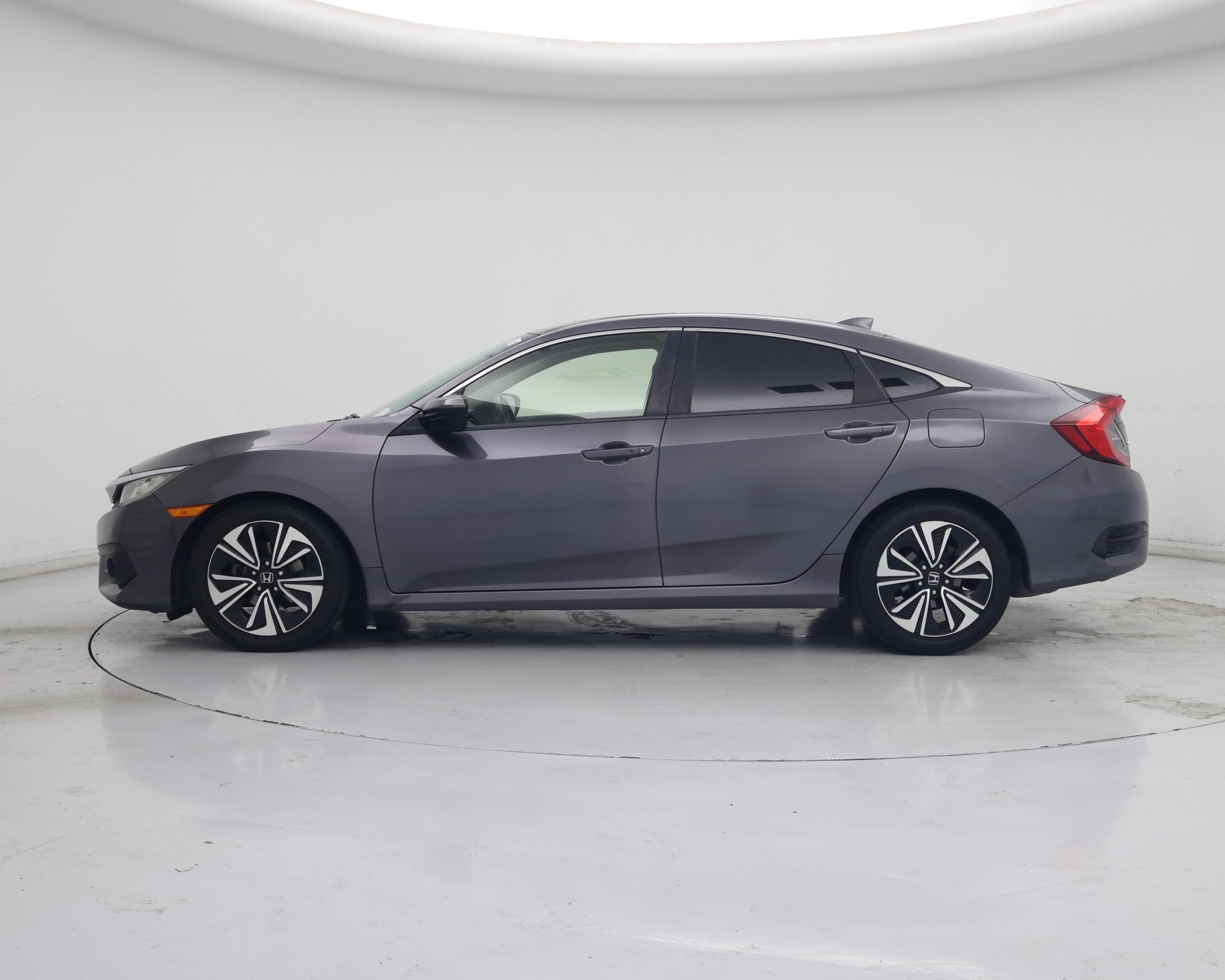 Thumbnail: 2018 Honda Civic - 3