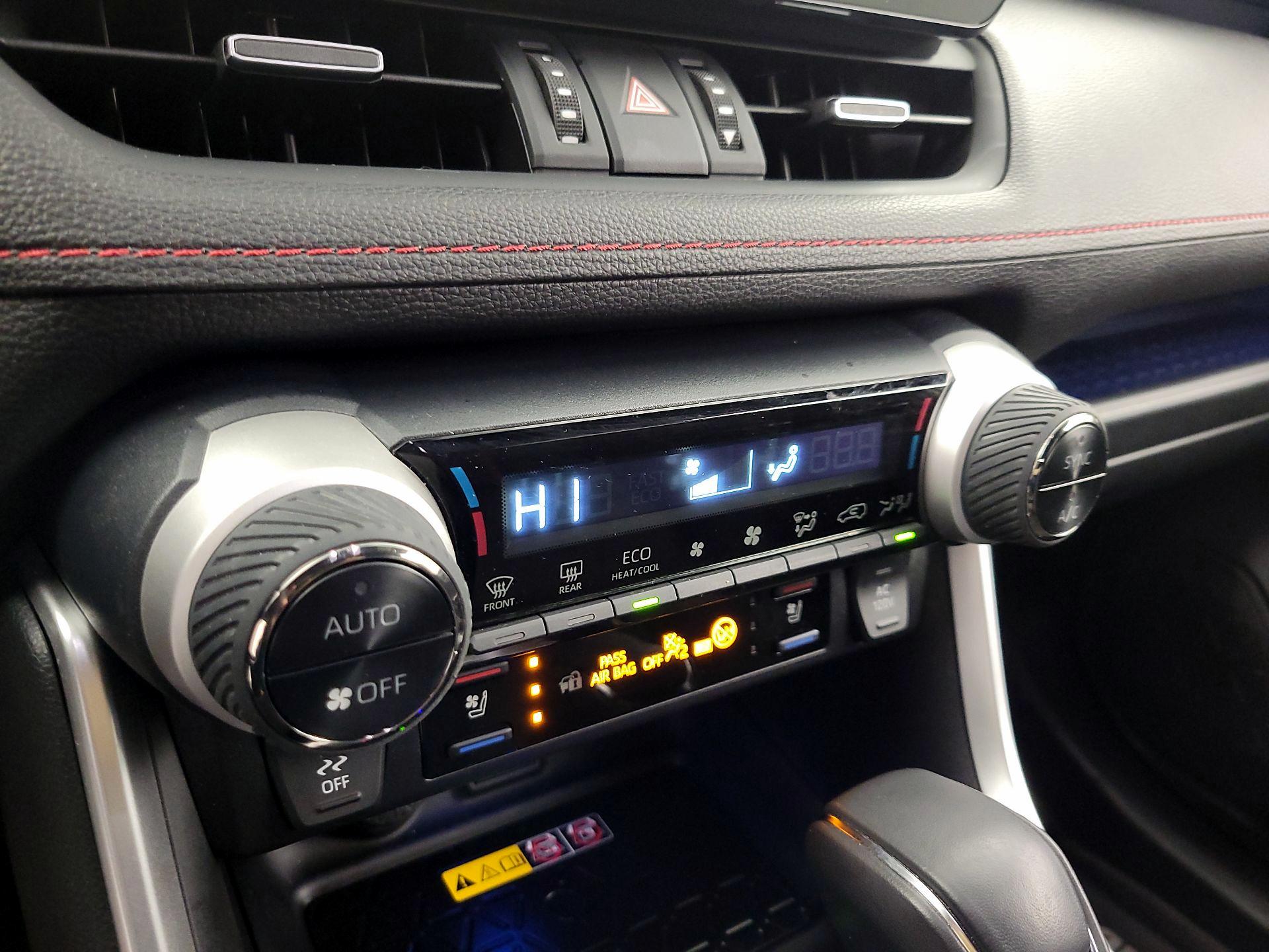 Thumbnail: 2024 Toyota RAV4 - 16