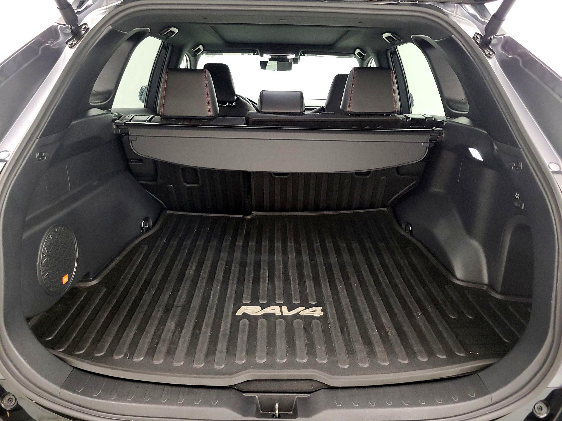 Thumbnail: 2024 Toyota RAV4 - 19