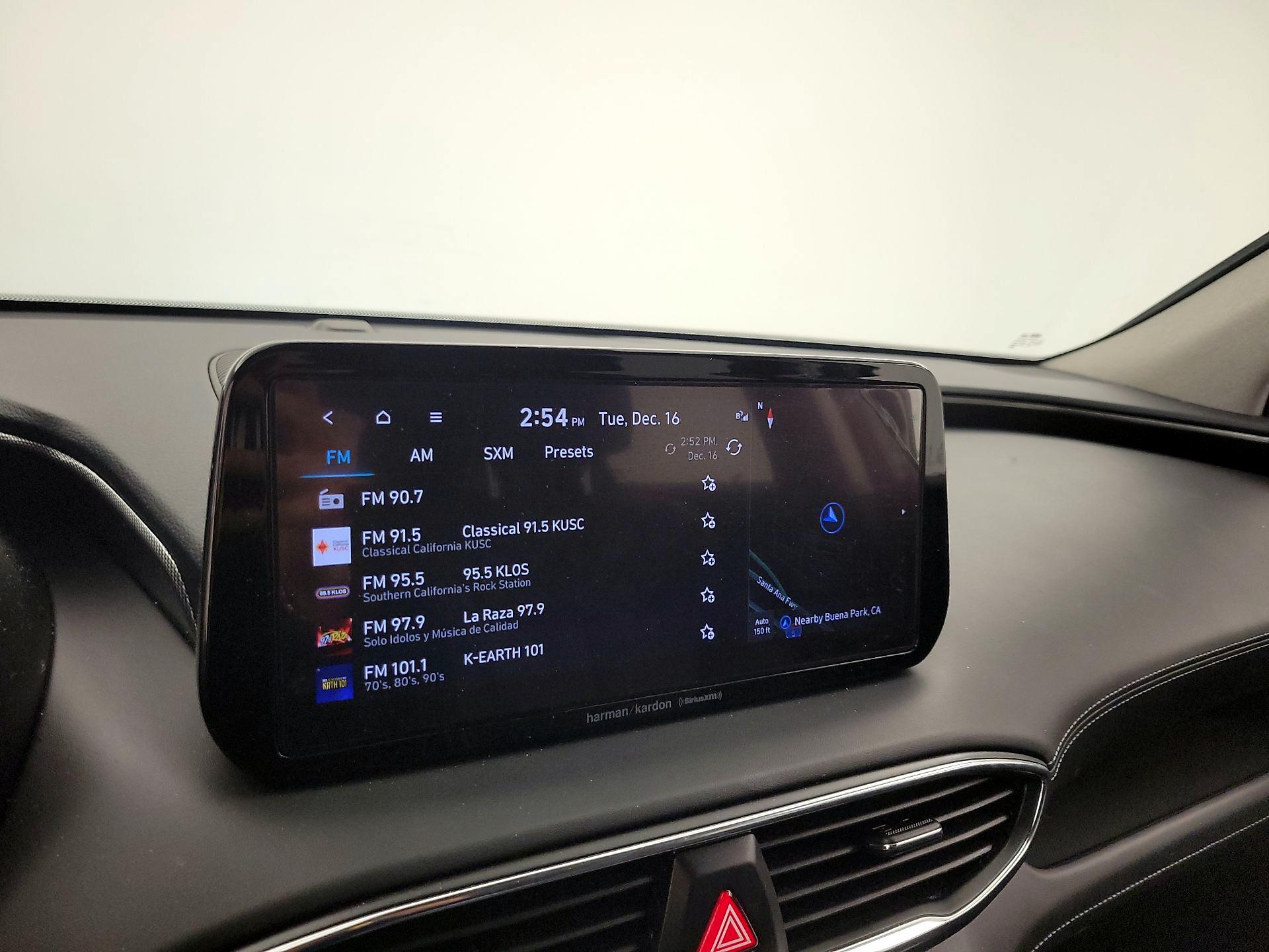 Thumbnail: 2022 Hyundai Santa Fe - 15