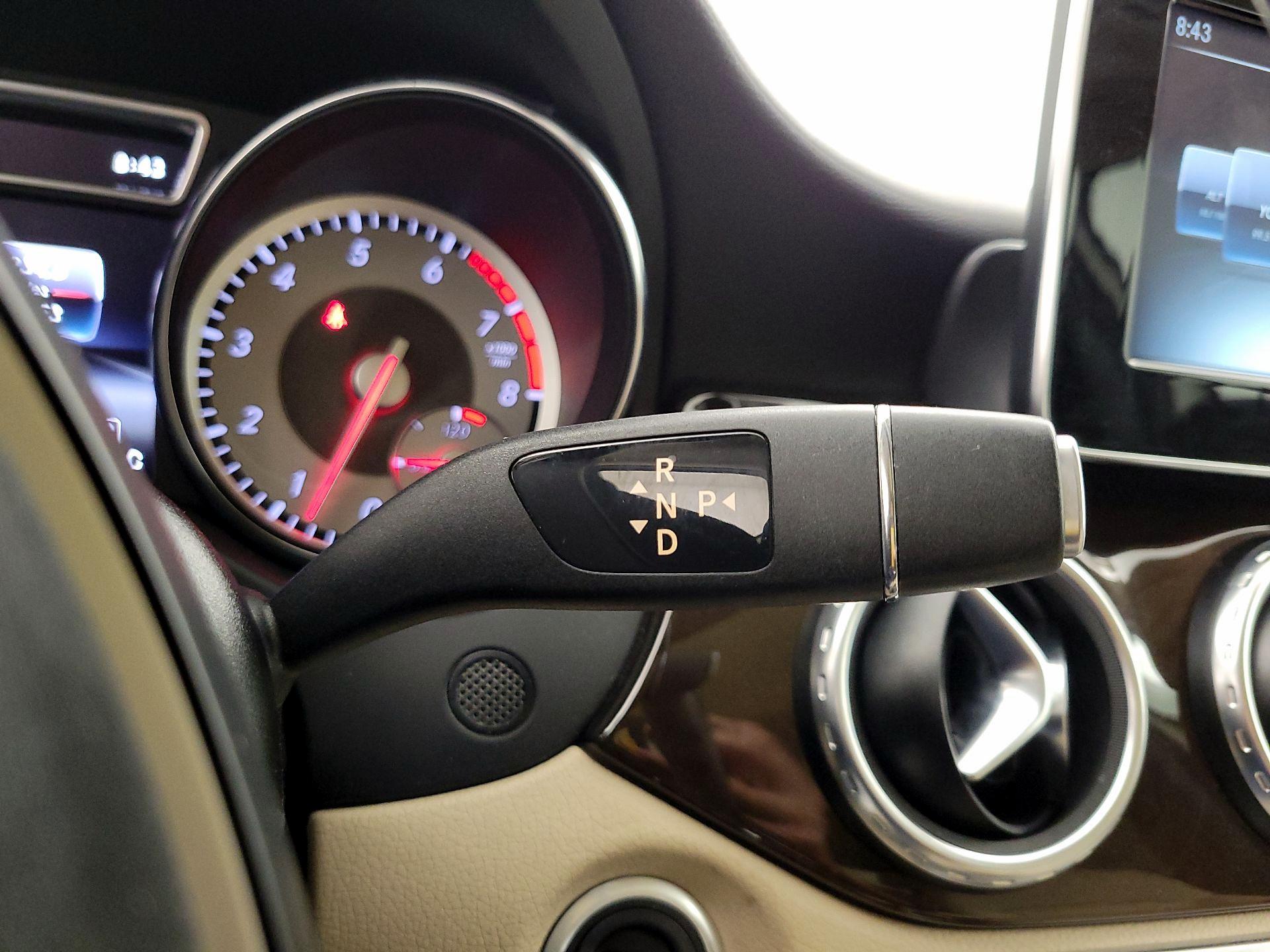 Thumbnail: 2016 Mercedes-Benz GLA - 18