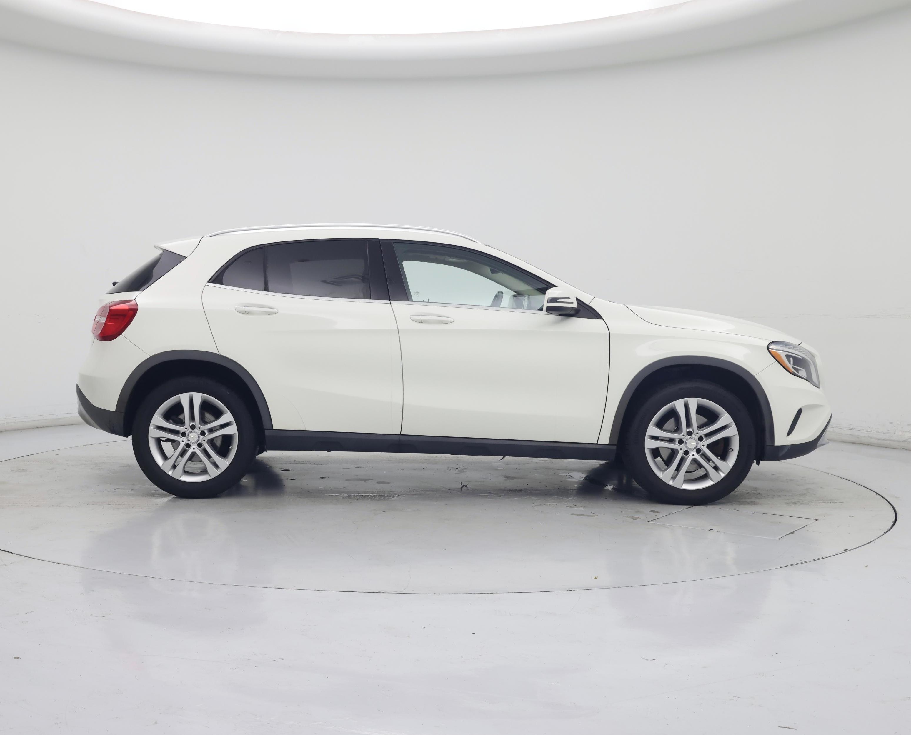 Thumbnail: 2016 Mercedes-Benz GLA - 7