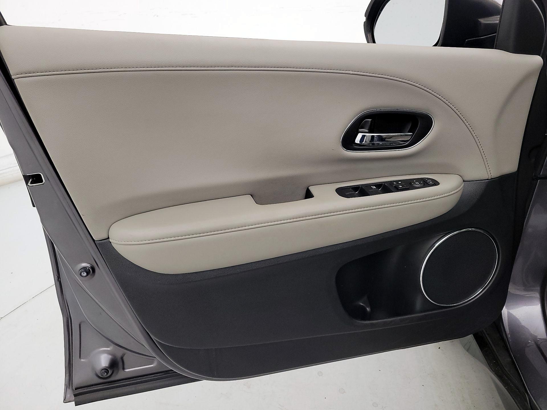 Thumbnail: 2019 Honda HR-V - 12