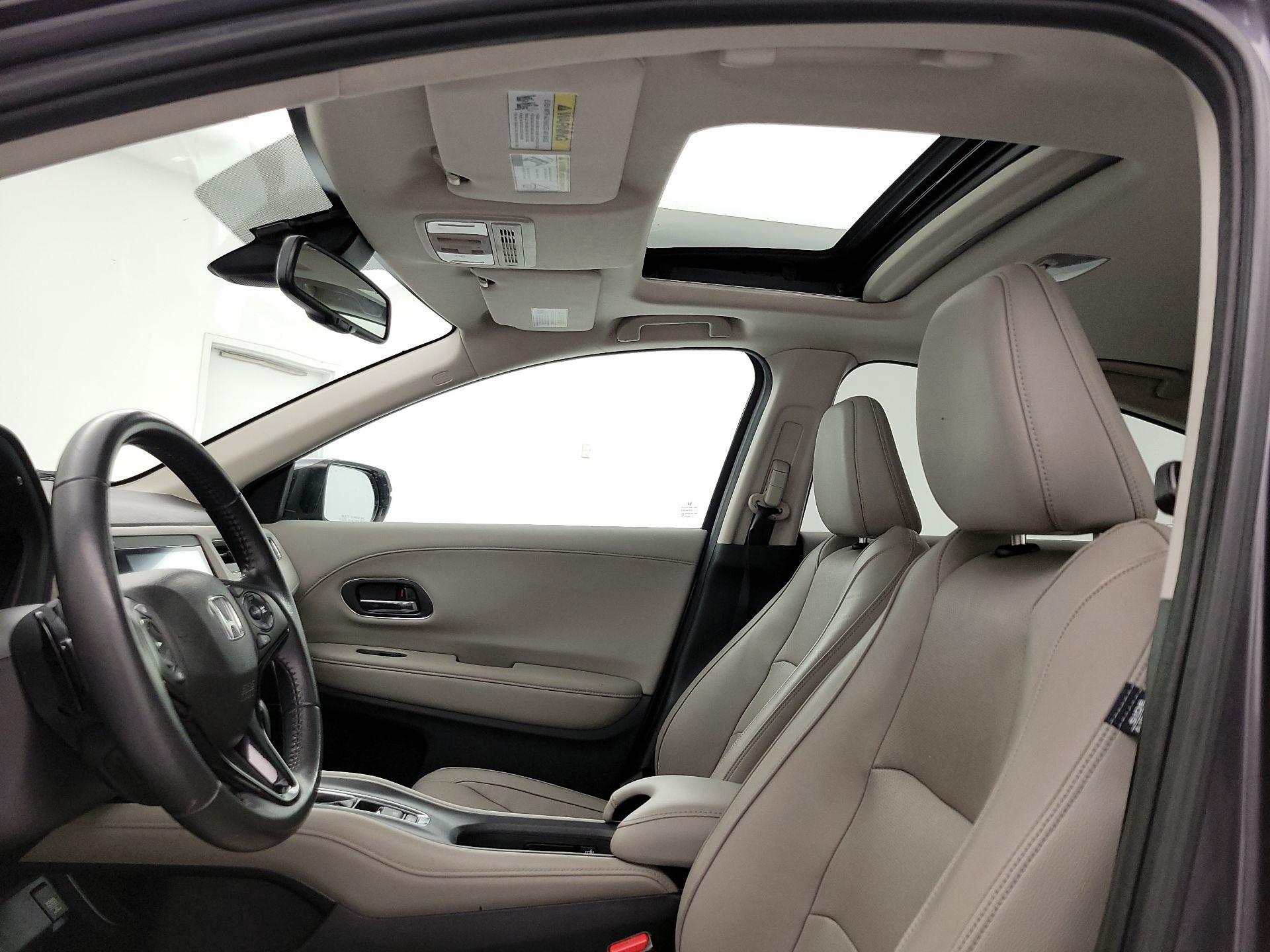 Thumbnail: 2019 Honda HR-V - 19