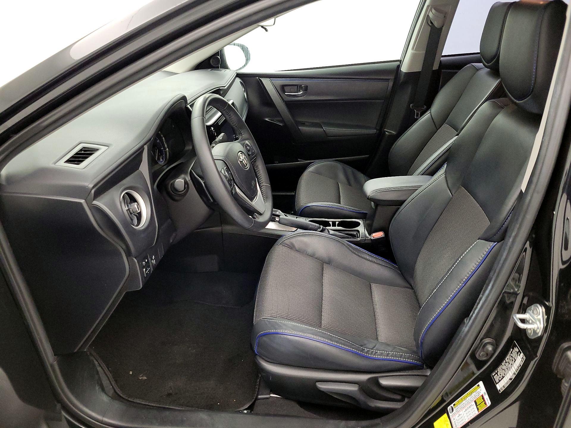 Thumbnail: 2017 Toyota Corolla - 11