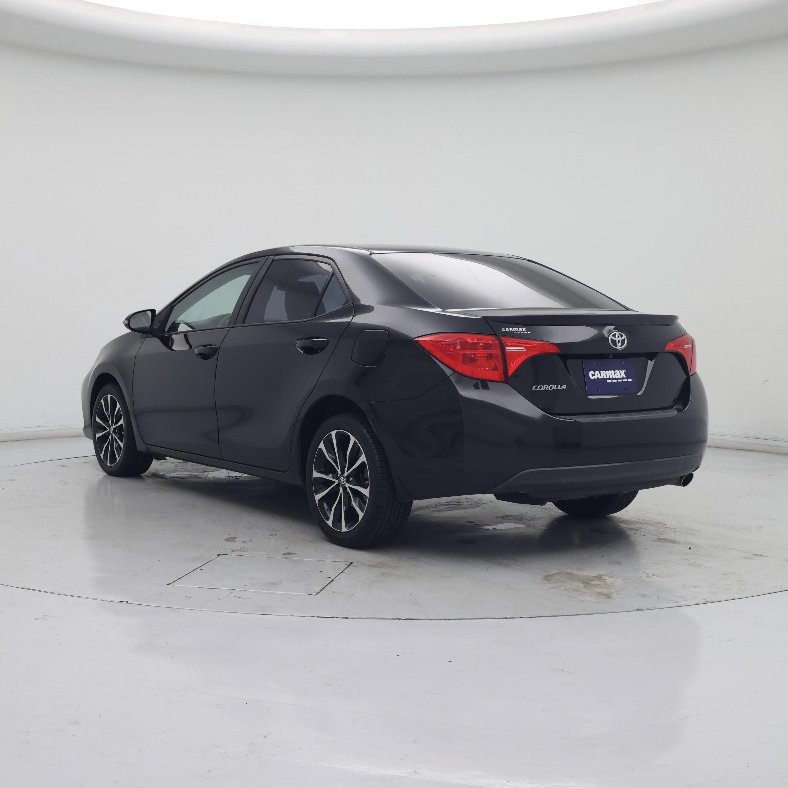 Thumbnail: 2017 Toyota Corolla - 2