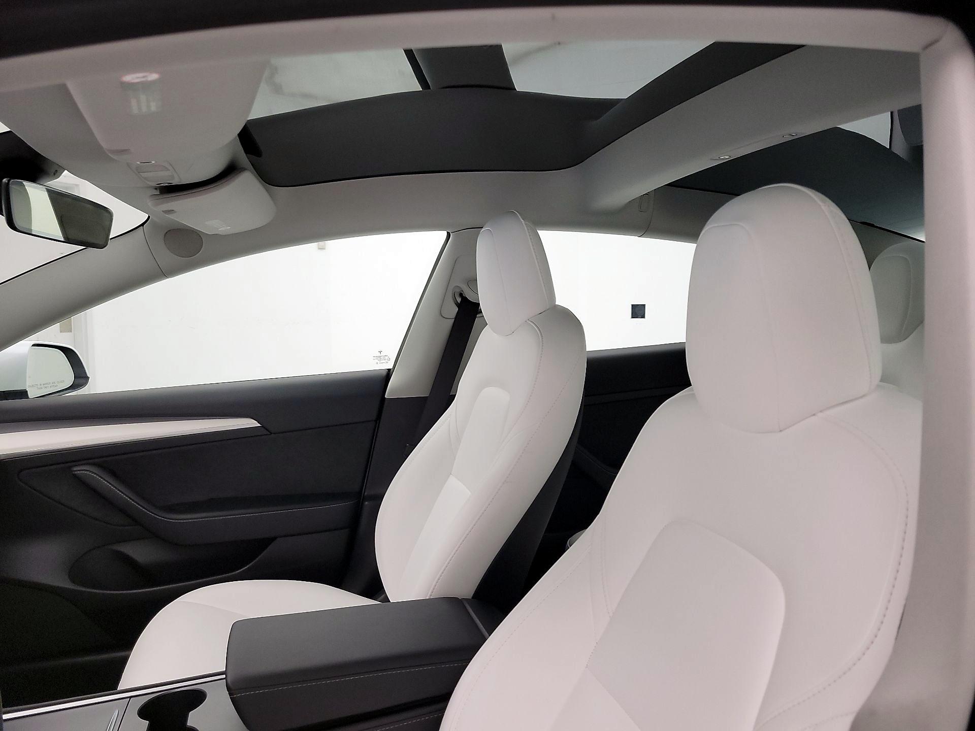 Thumbnail: 2023 Tesla Model 3 - 18