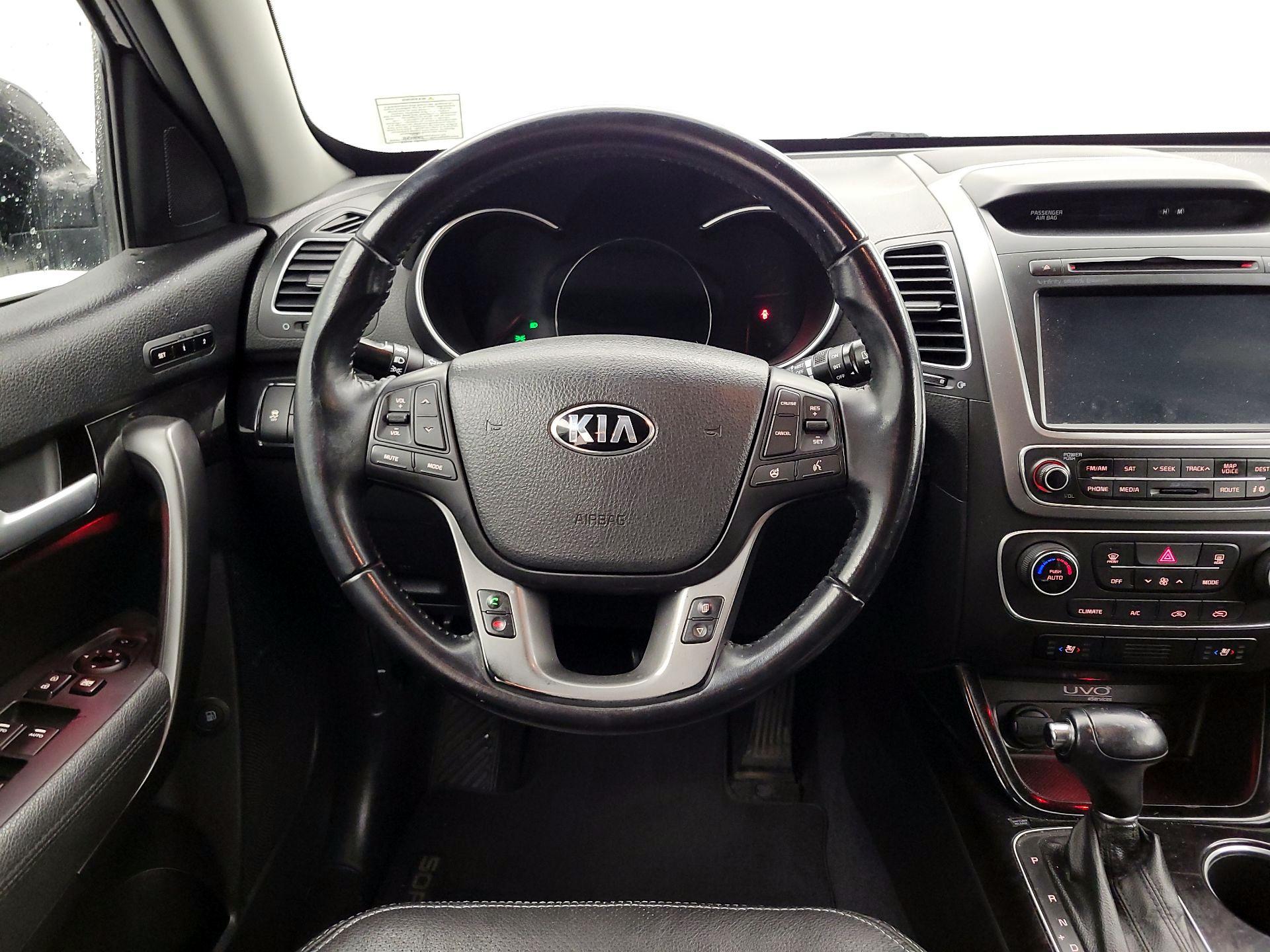 Thumbnail: 2015 Kia Sorento - 10