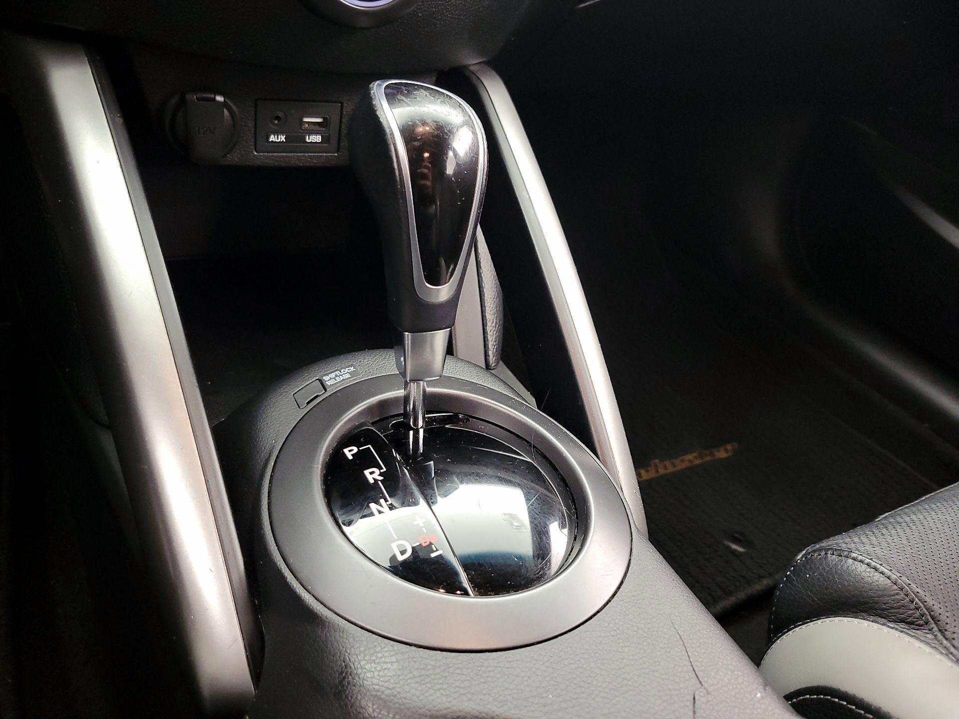 Thumbnail: 2016 Hyundai Veloster - 16