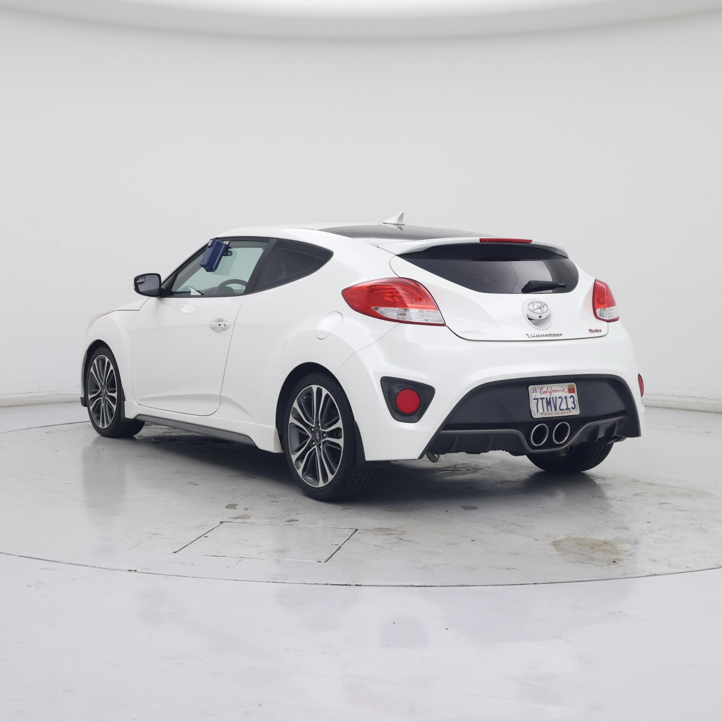 Thumbnail: 2016 Hyundai Veloster - 2