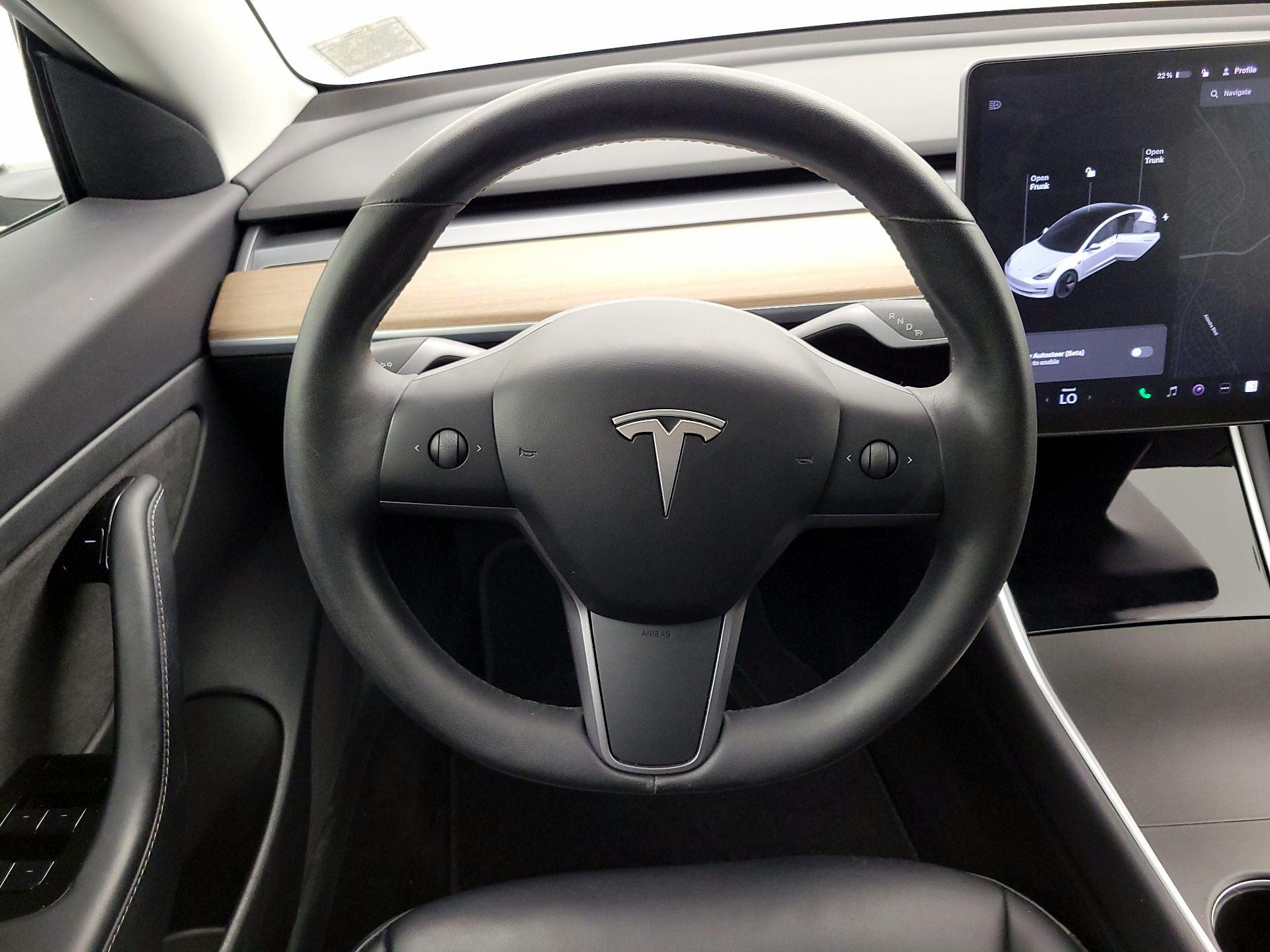 Thumbnail: 2020 Tesla Model 3 - 10